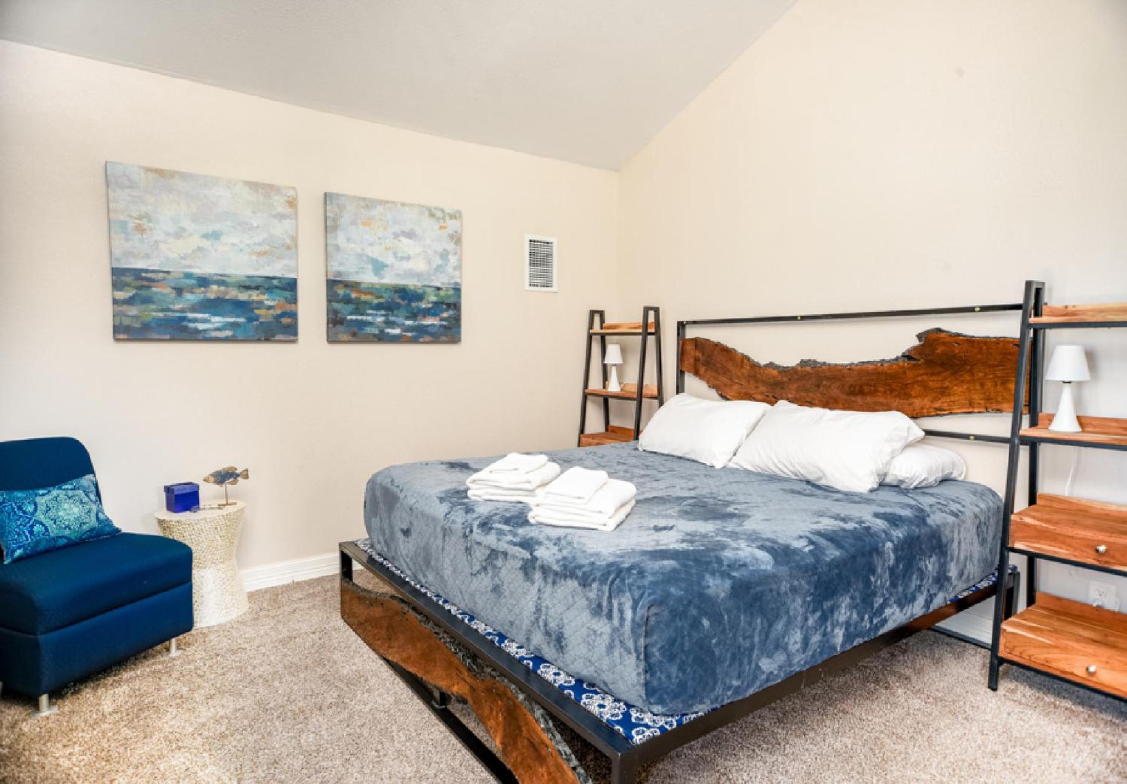 Three-Bedroom House photo 1