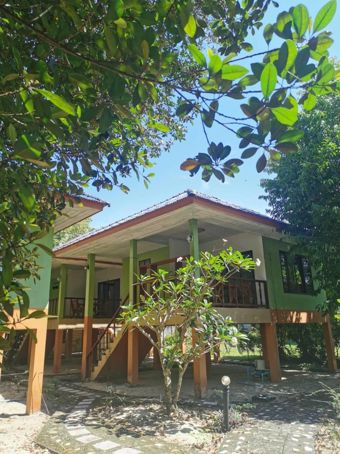 One-Bedroom Bungalow photo 2