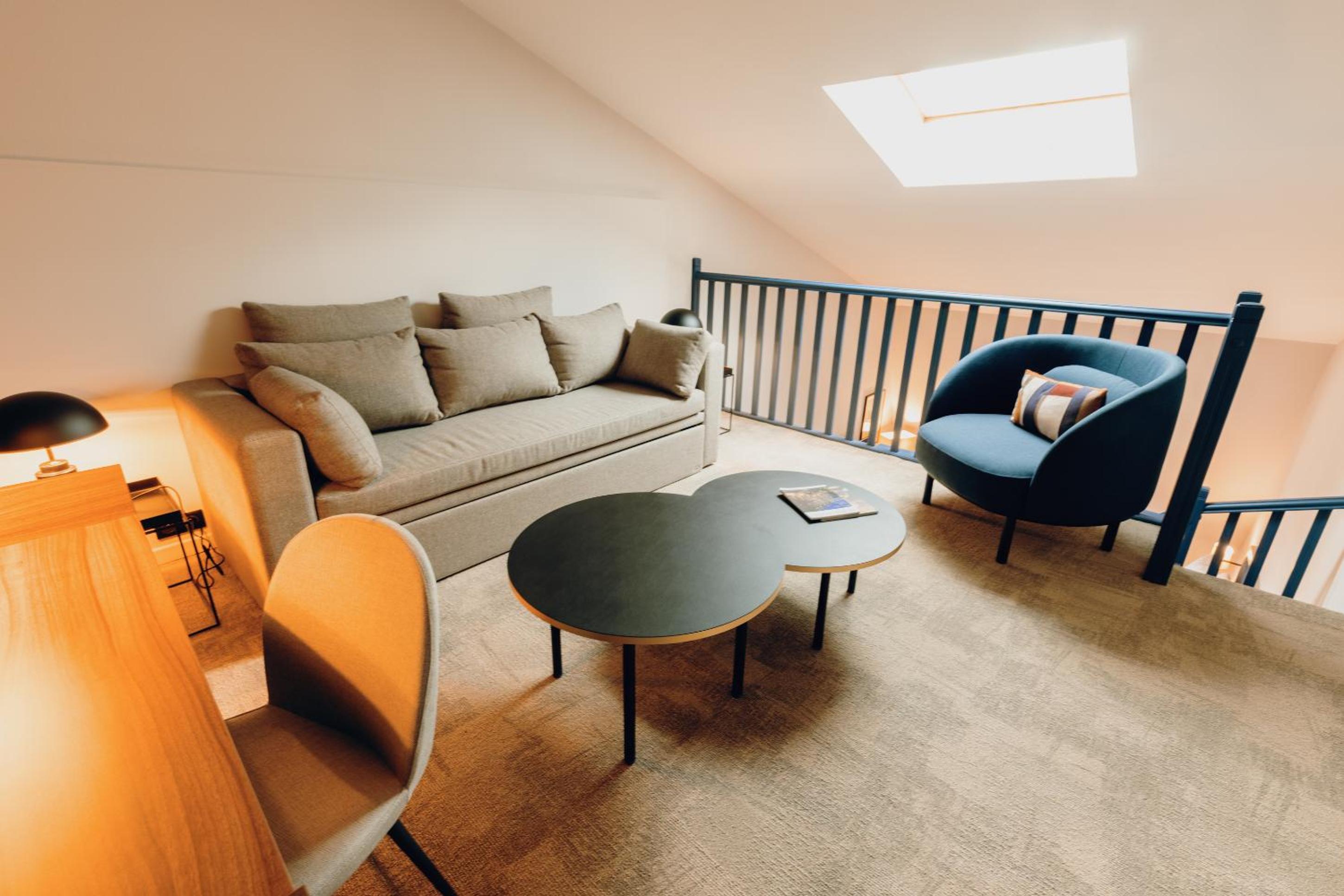 Prestige Mezzanine photo 2