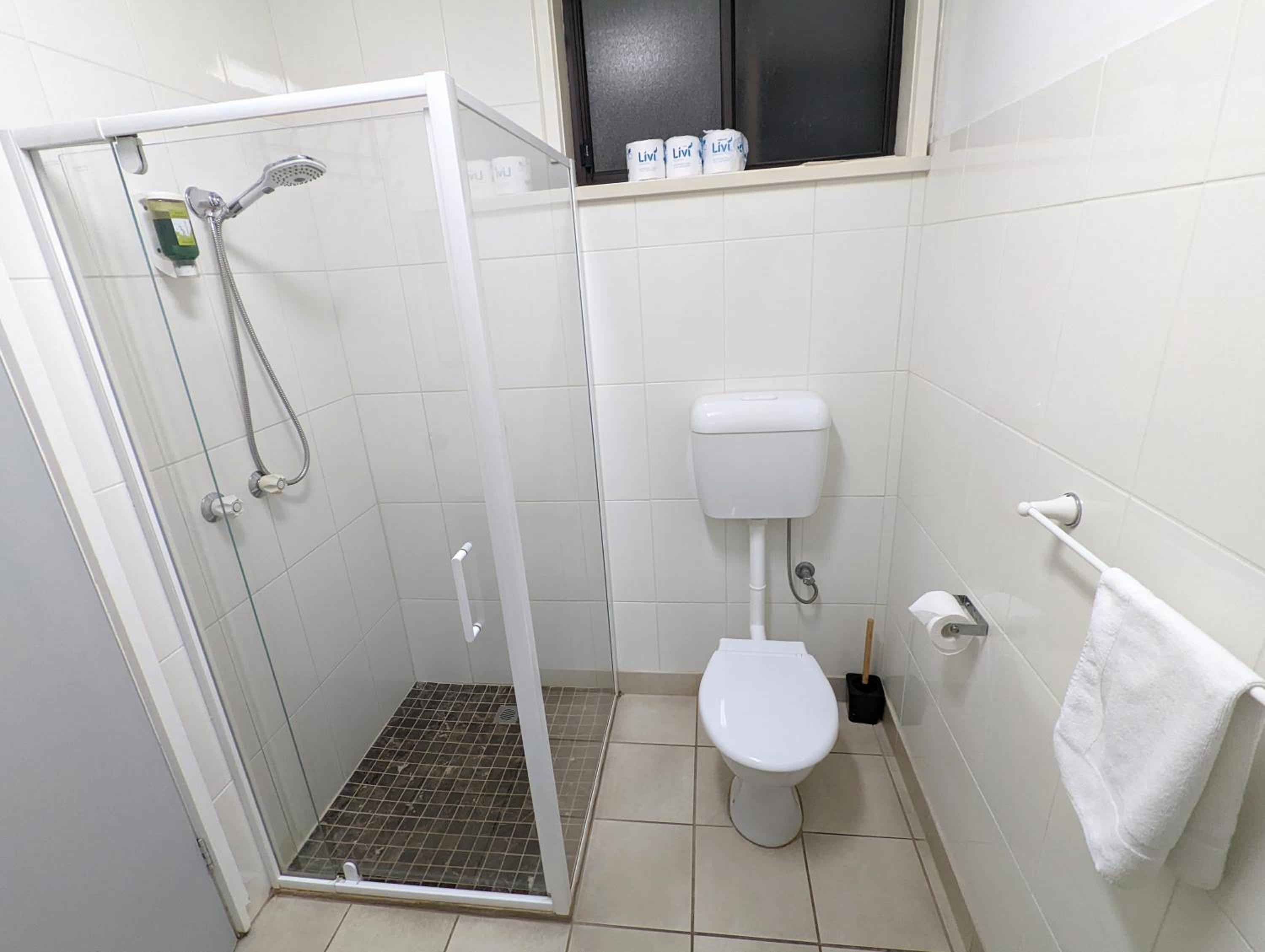 Budget Double Room photo 3