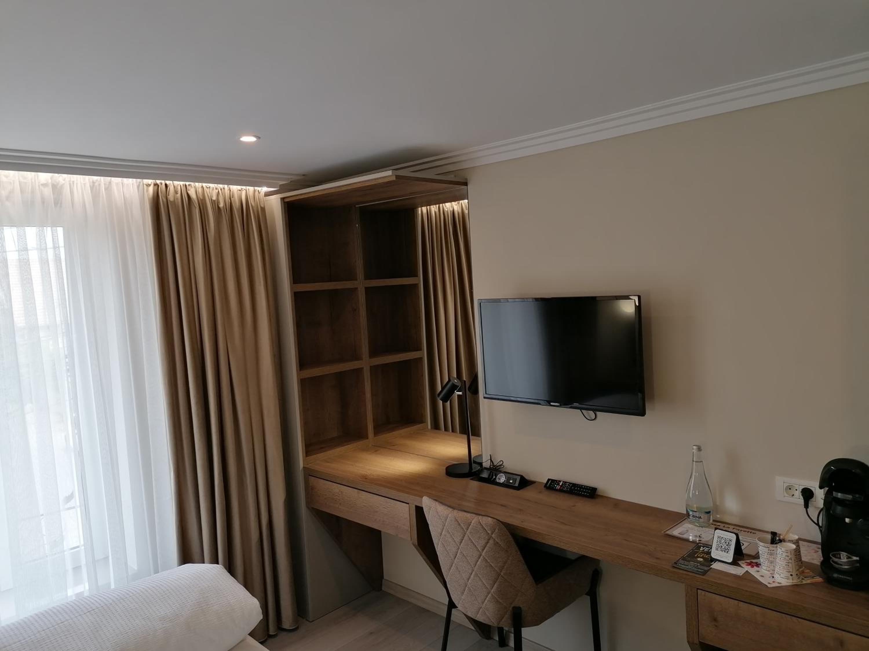 Superior Double Room - Photo 1