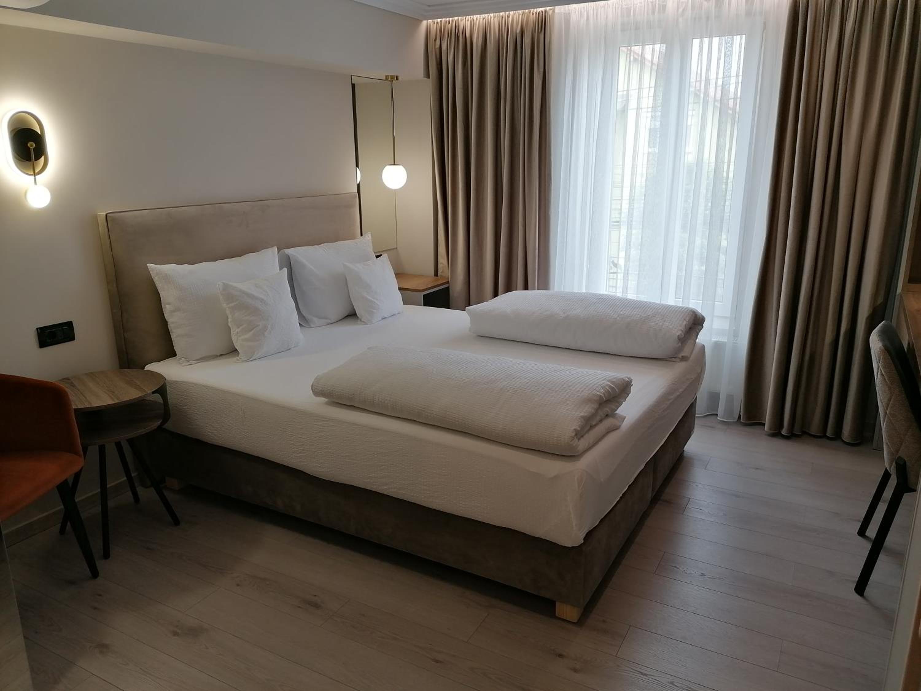 Superior Double Room - Photo 3