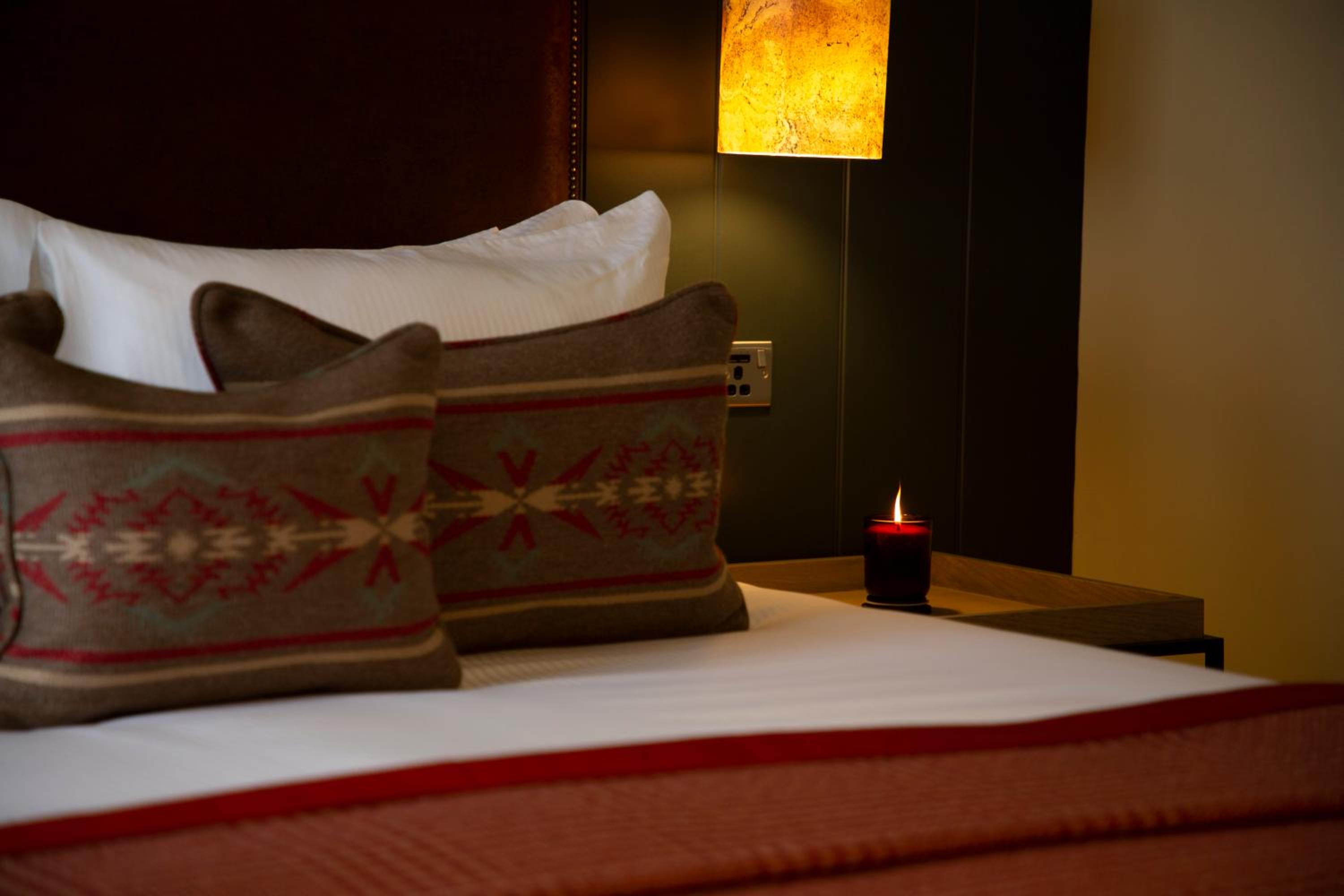 Premium Suite - Photo 2