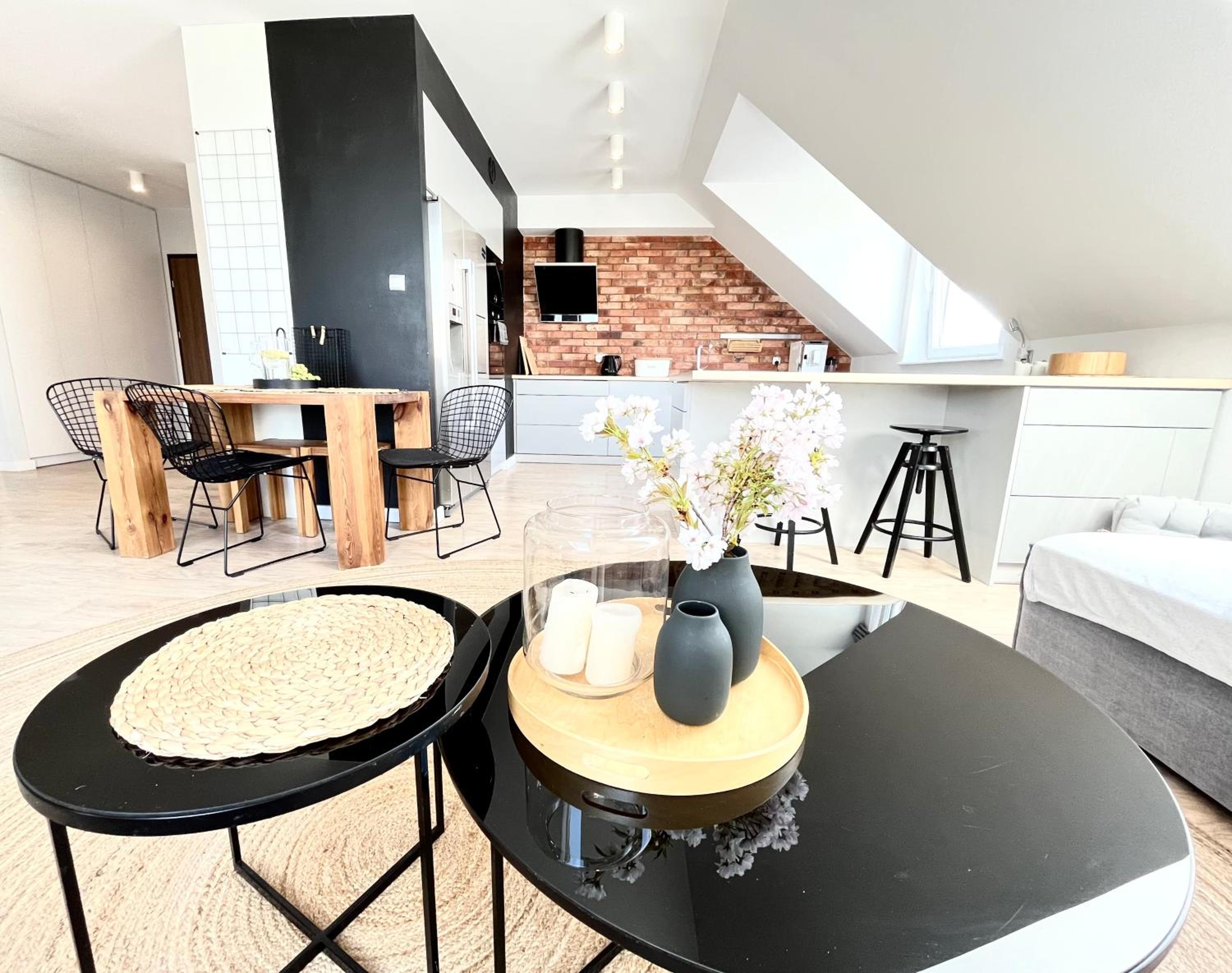Two-Bedroom Apartment - Photo 7
