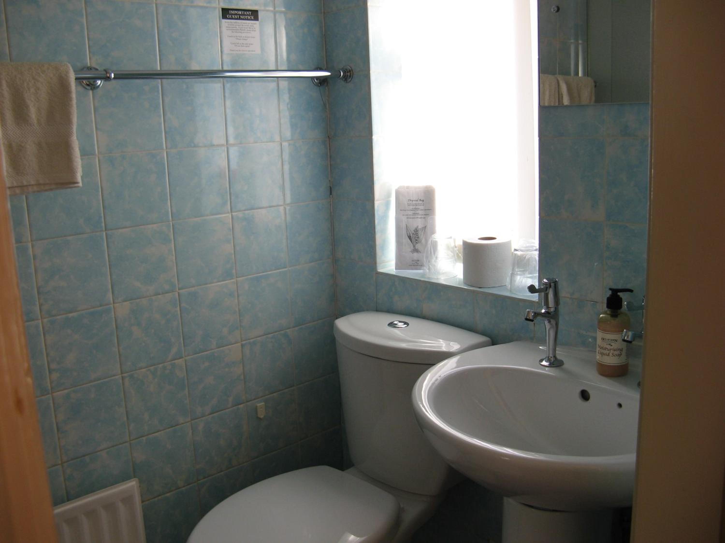 Small Double Room - Photo 5