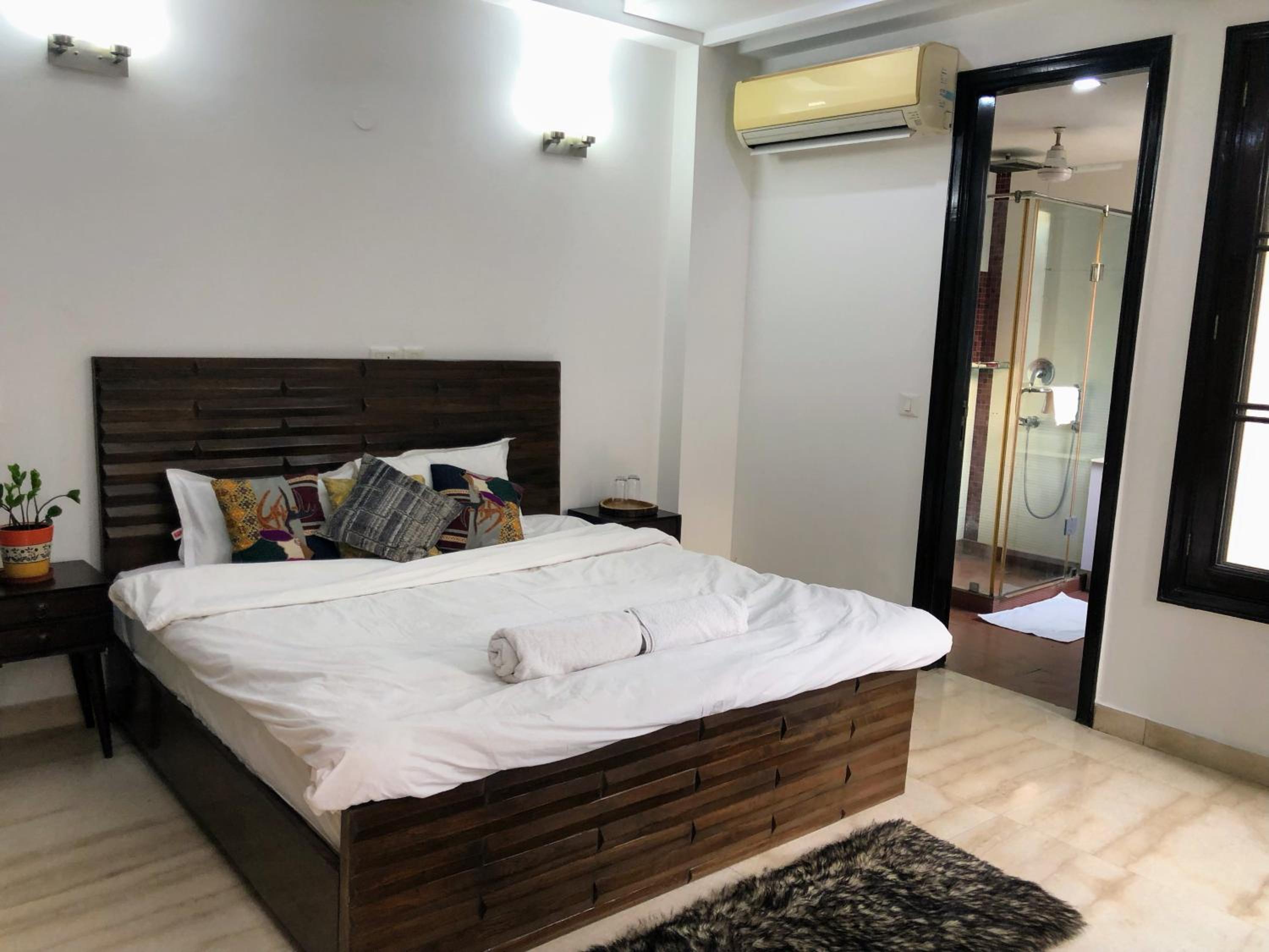 Superior King Room - Photo 46