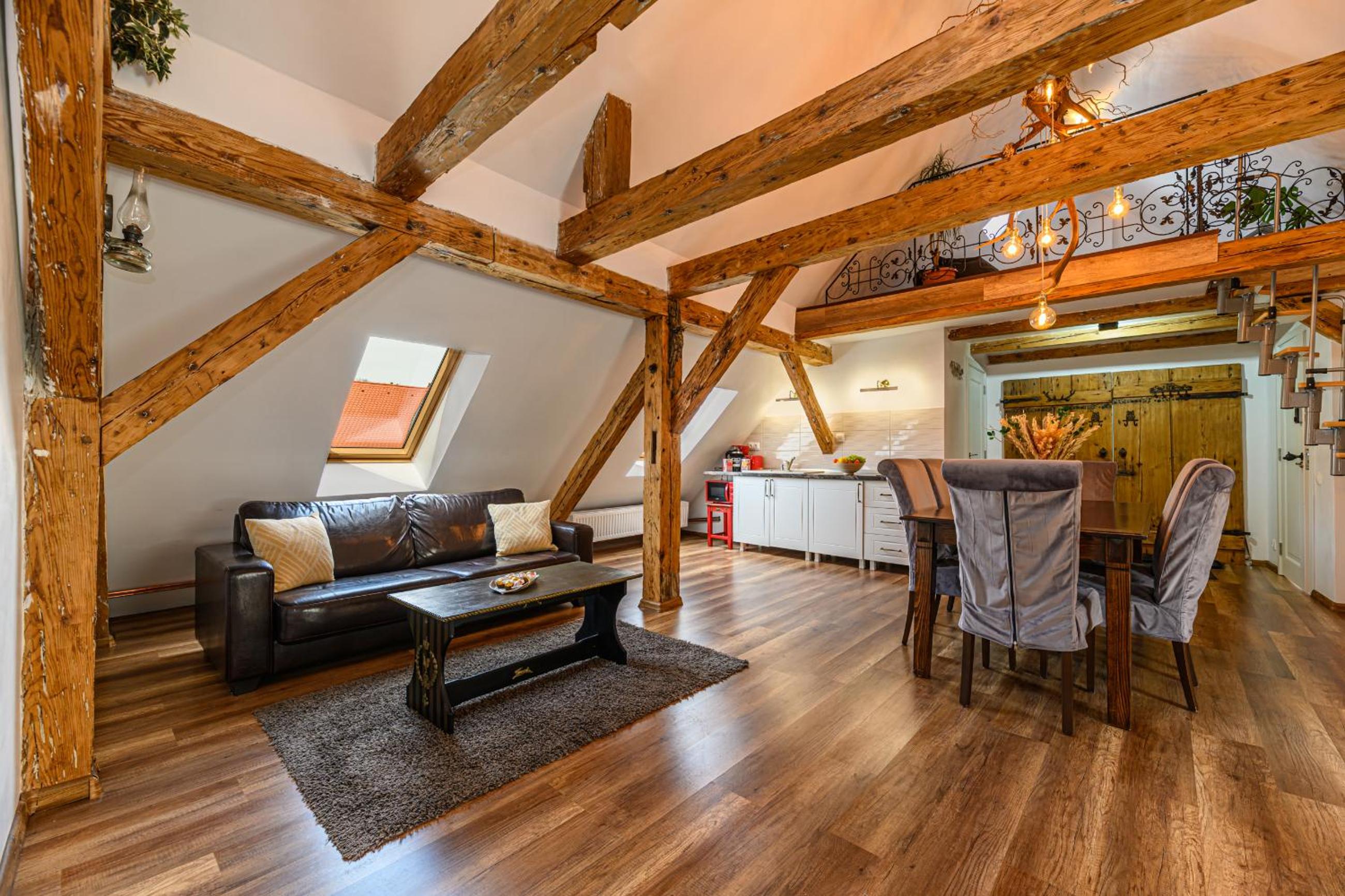 Three-Bedroom Apartment - Photo 23