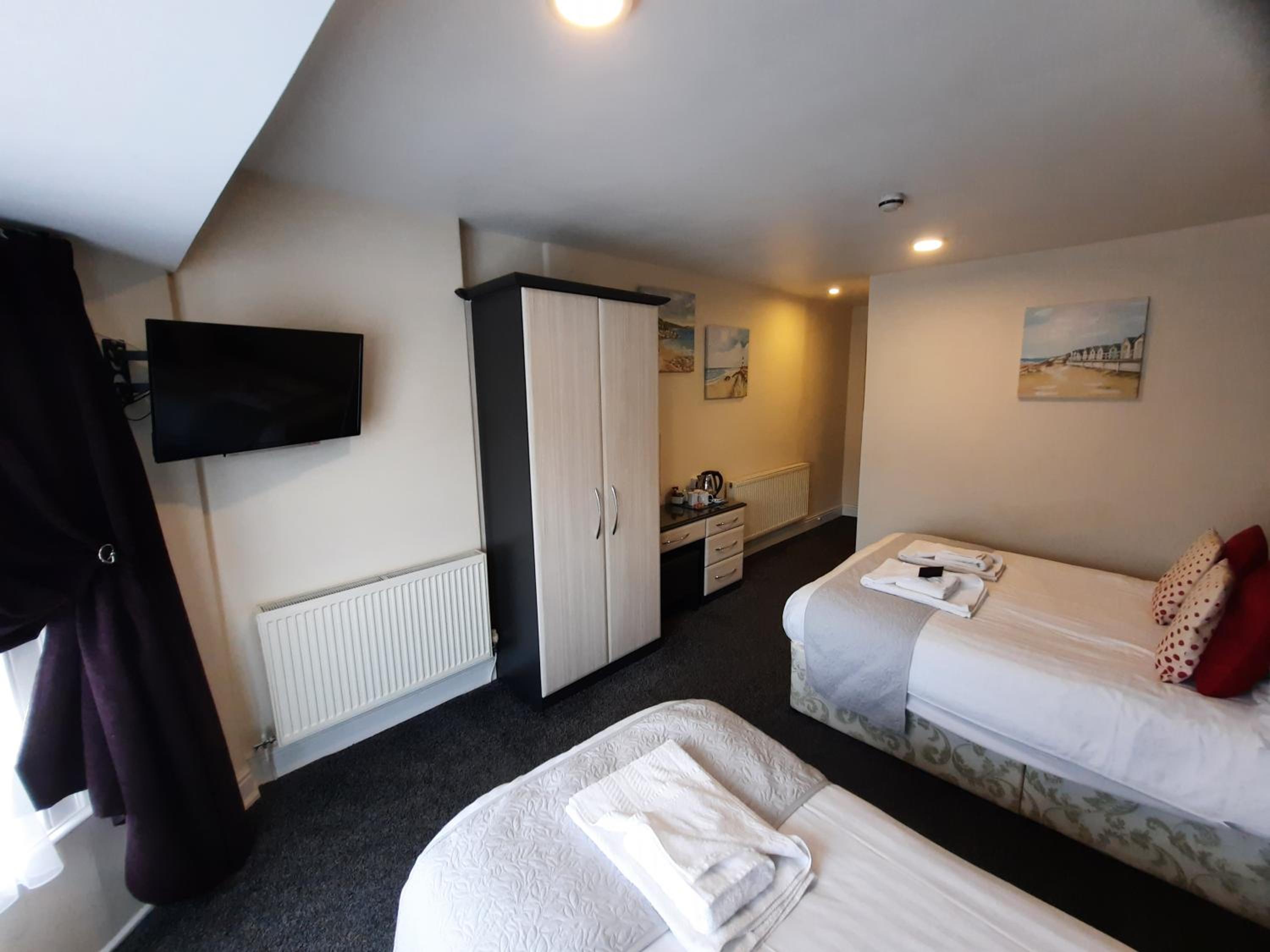 Triple Room with Rear Mountain View (Nr. 5)  photo 2