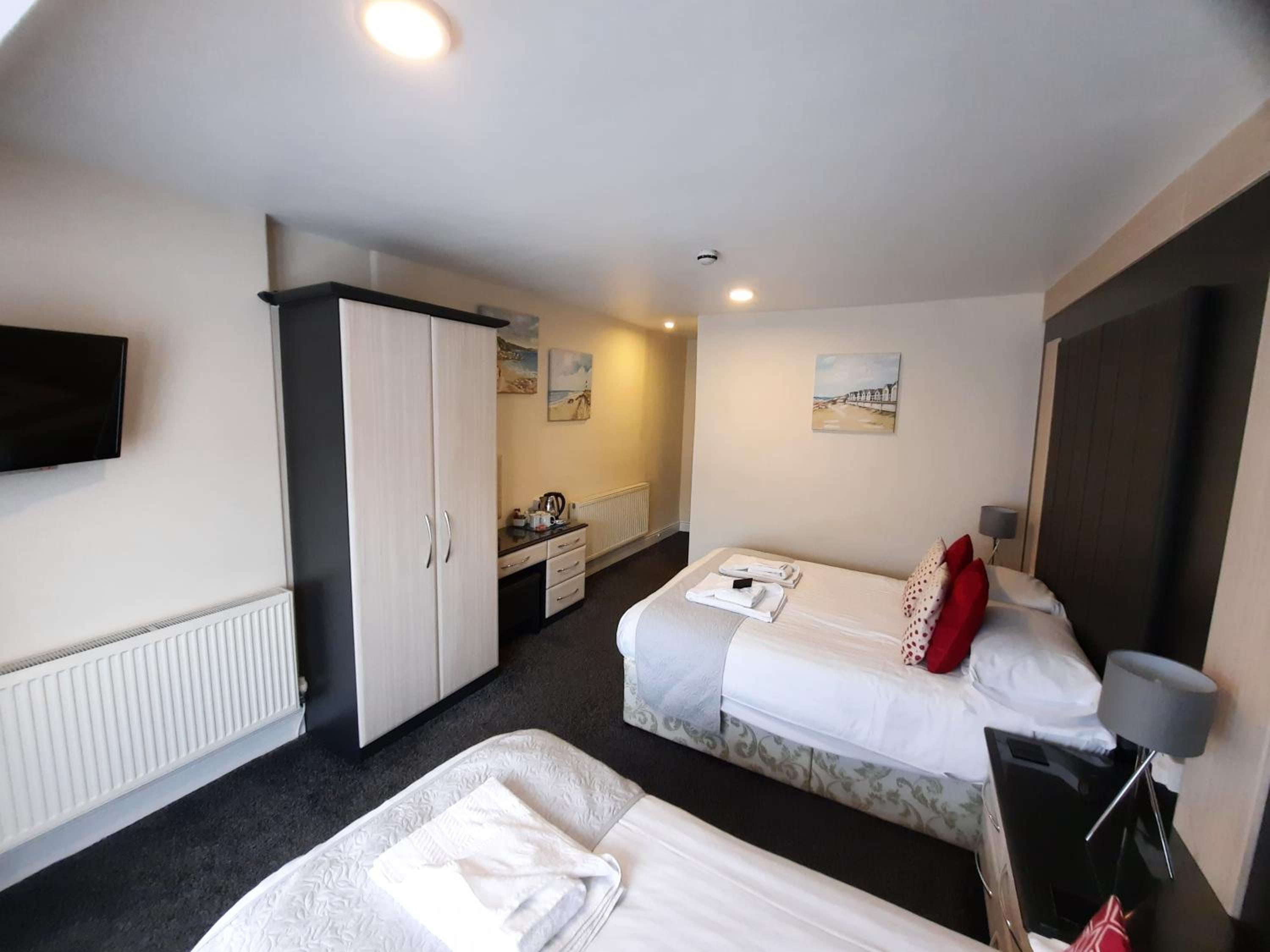 Triple Room with Rear Mountain View (Nr. 5)  photo 3