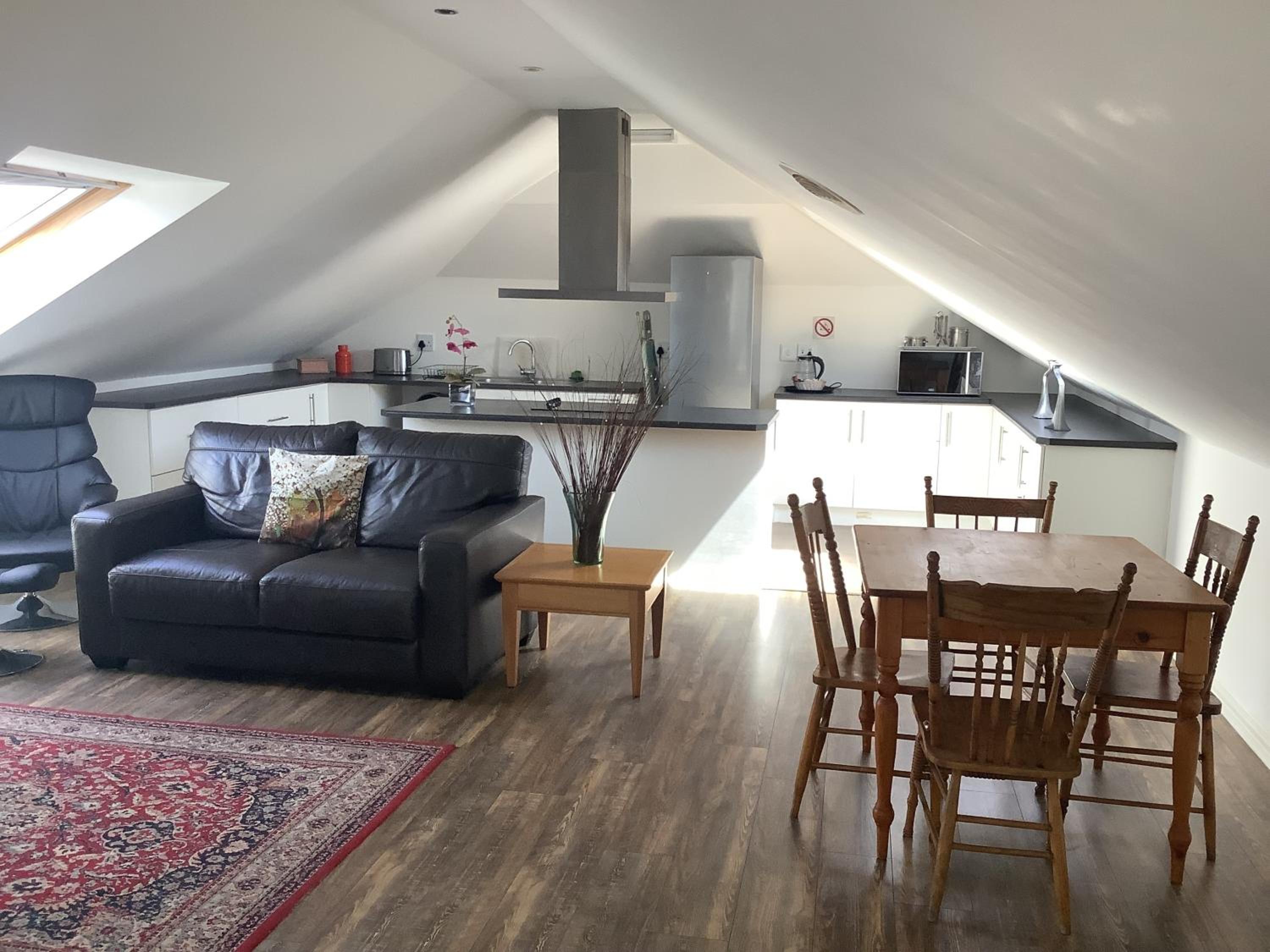 Apartment - Photo 8