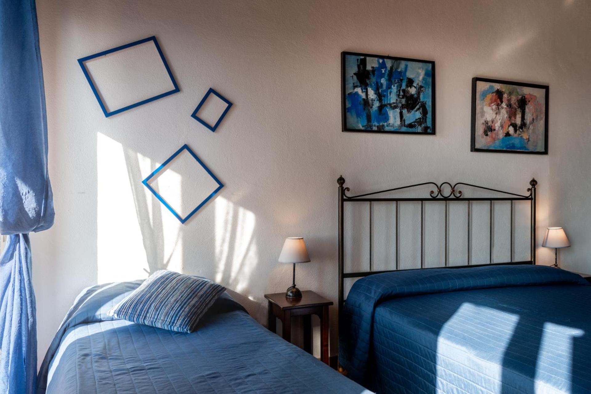 Large Double Room photo 2