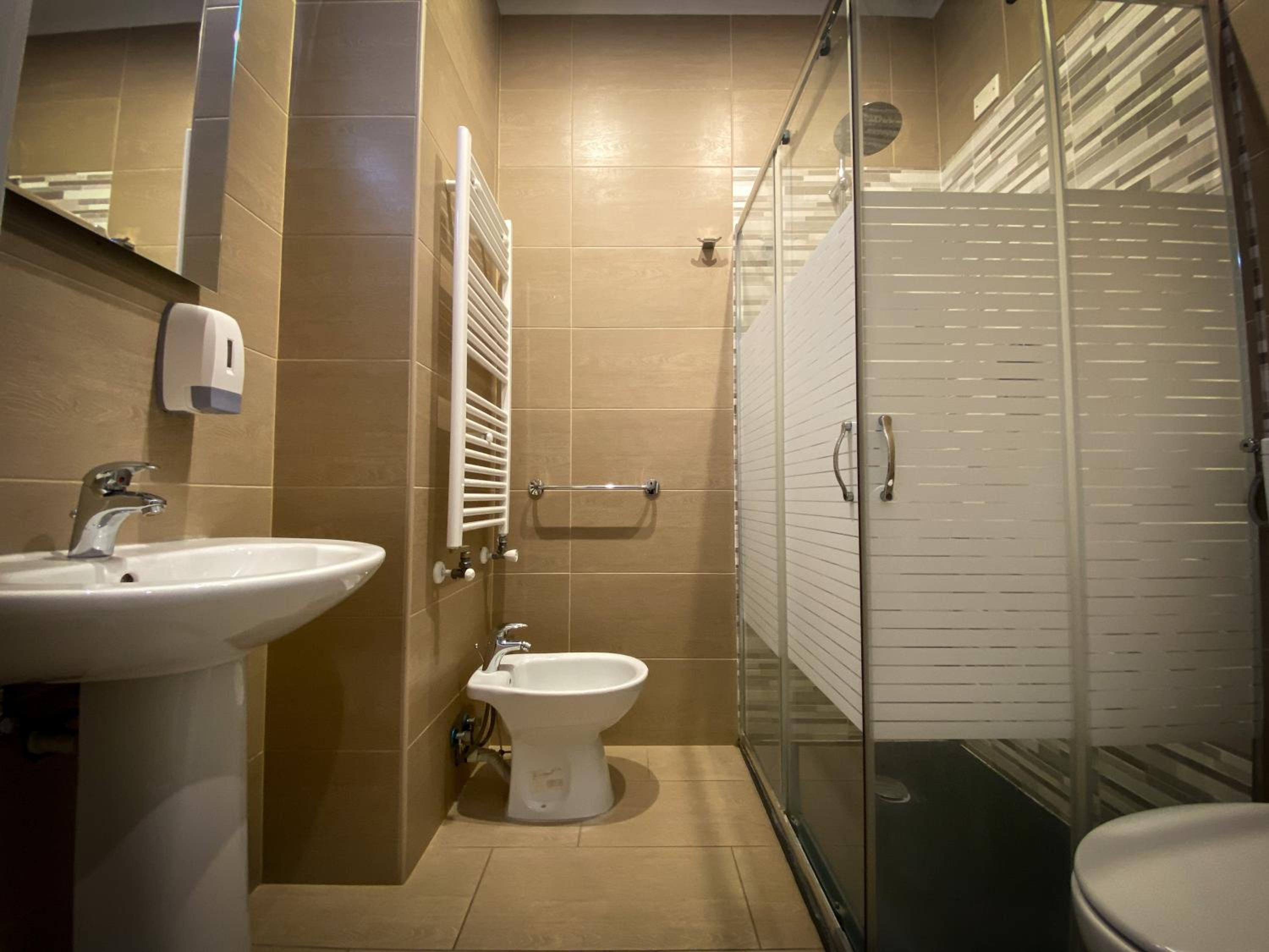 Budget Single Room photo 3