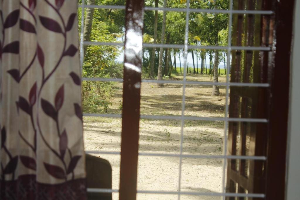 Double or Twin Room with Sea View photo 1