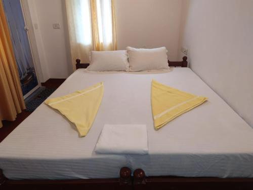 Double or Twin Room with Sea View photo 3
