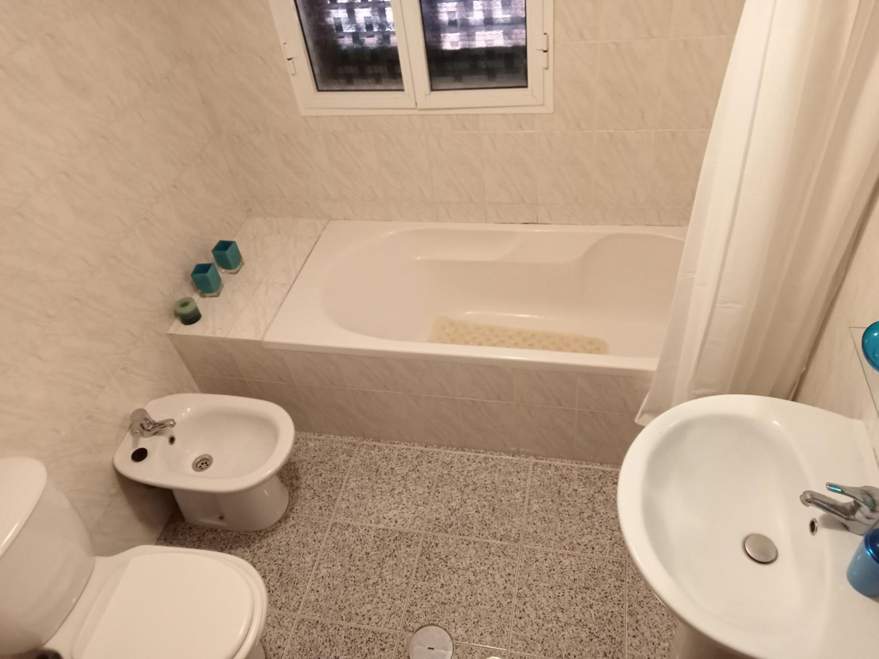 Apartment with Sea View - Photo 7