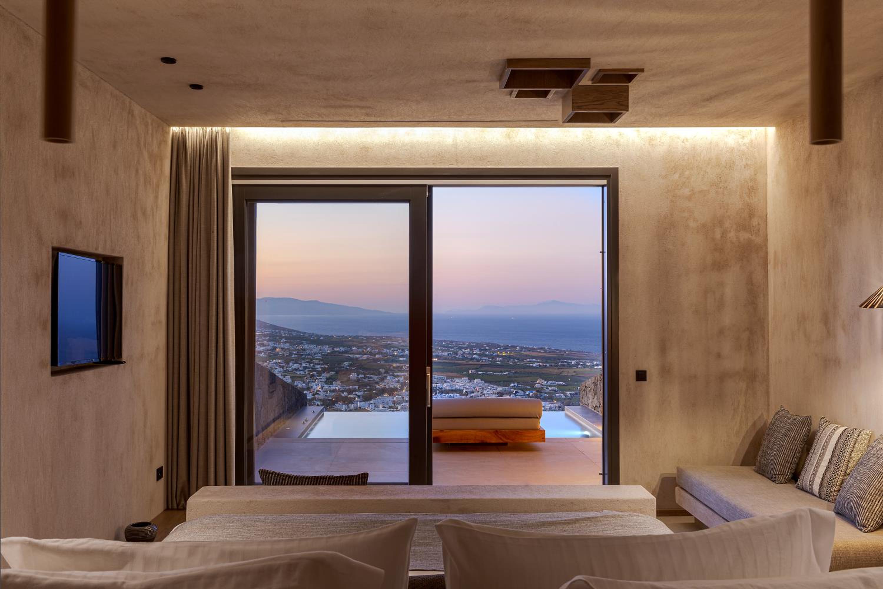 Deluxe Suite with Private Pool photo 2