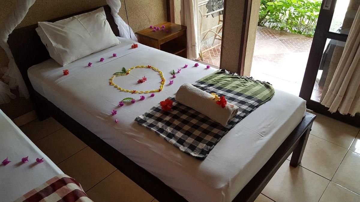 Standard Double Room - Photo 15