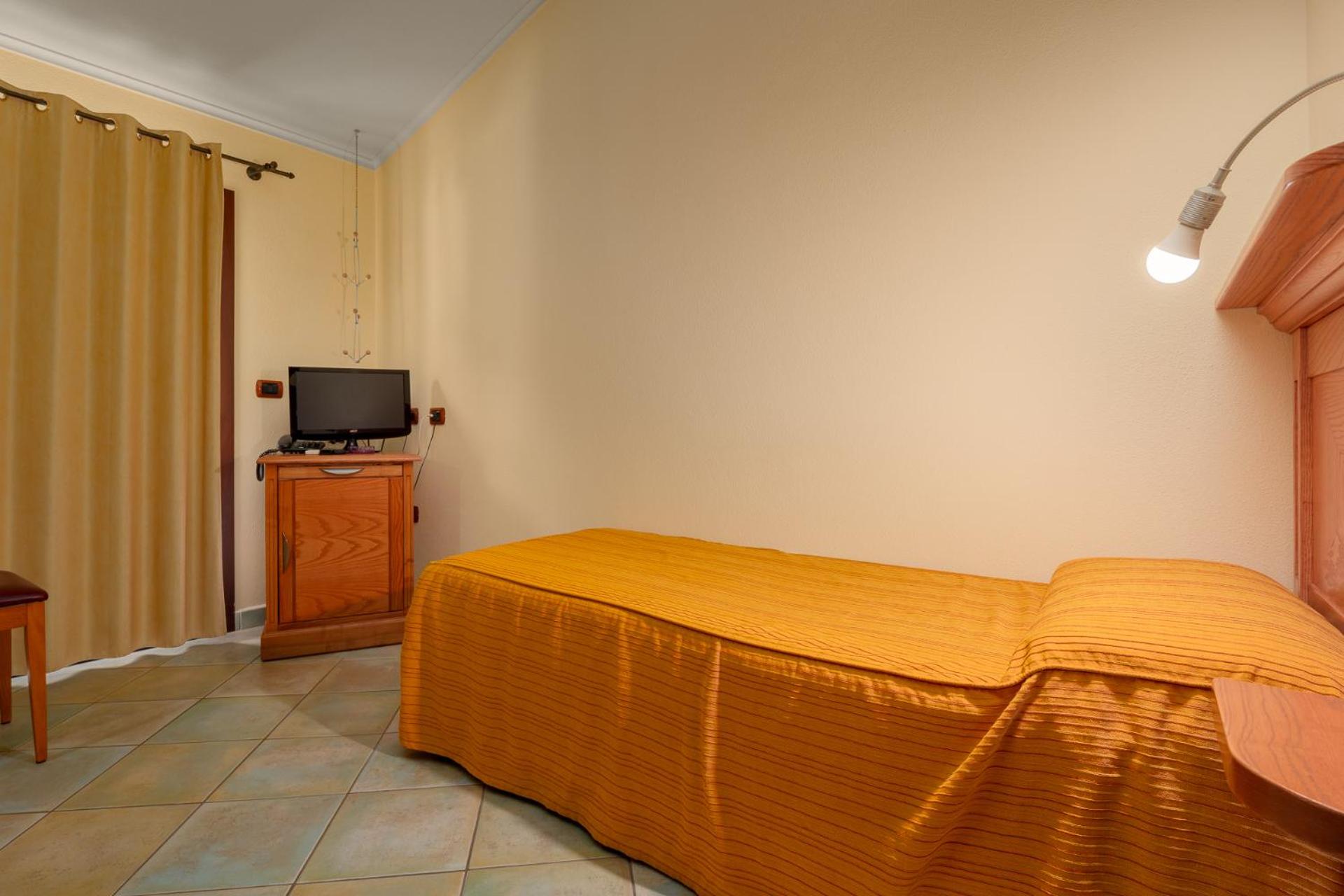 Single Room with Balcony