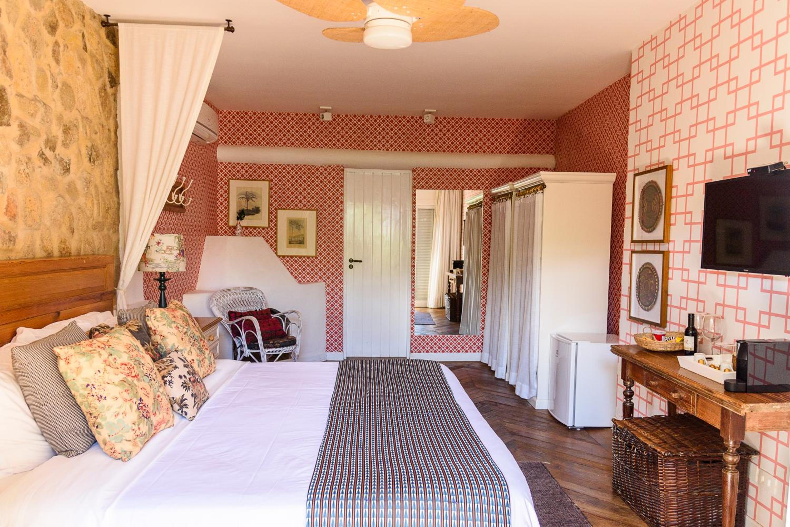 Suite with Balcony photo 3