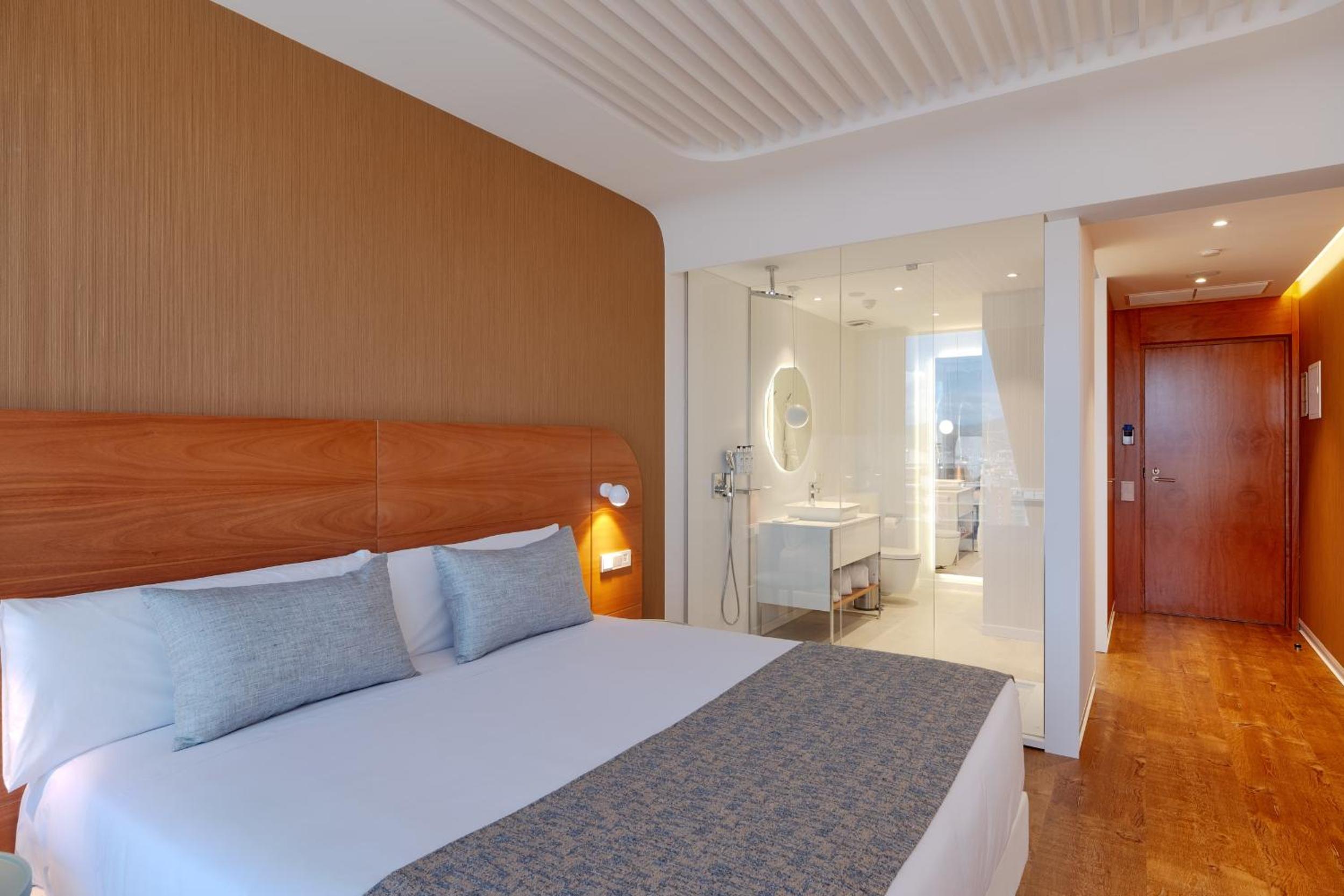 Standard Double Room - Photo 1