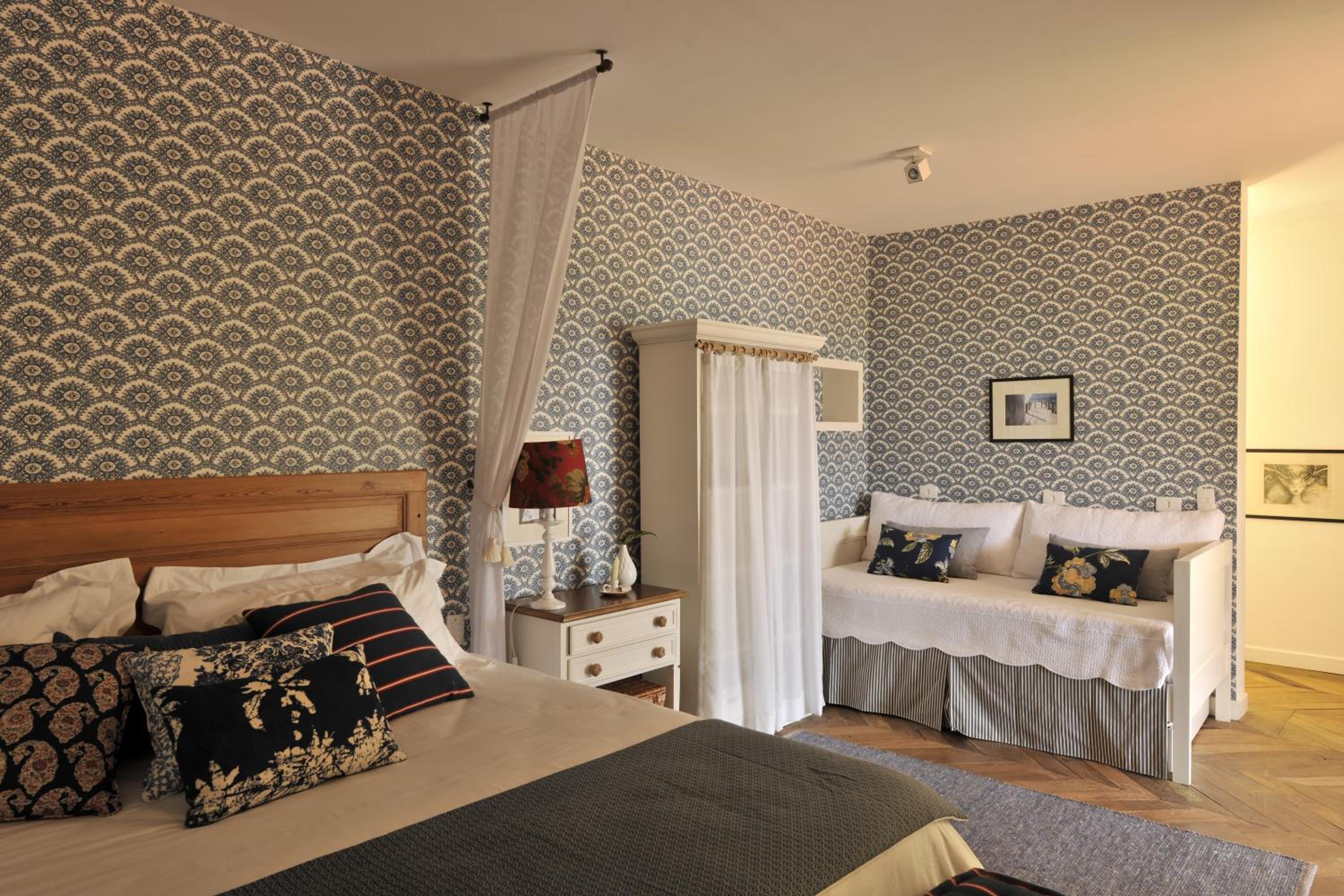 Deluxe Suite photo 1