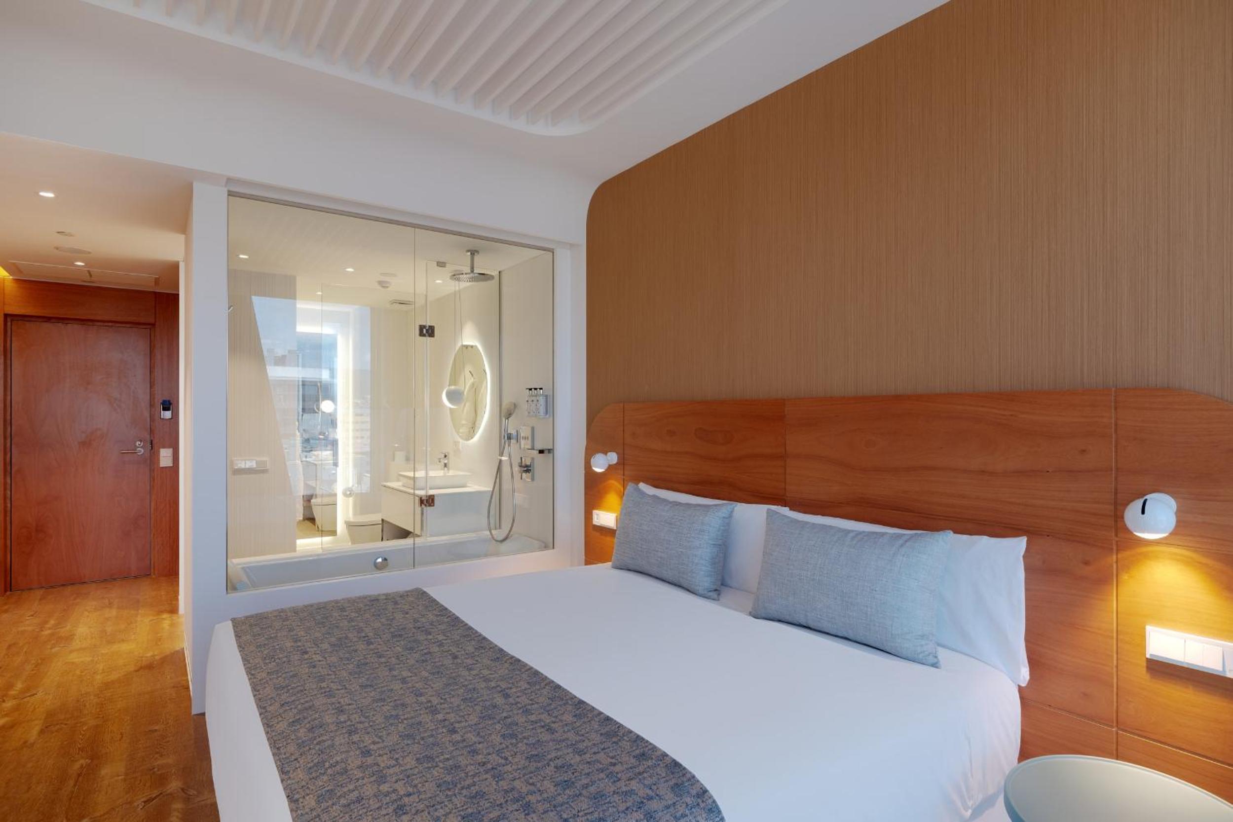 Standard Double Room - Photo 2