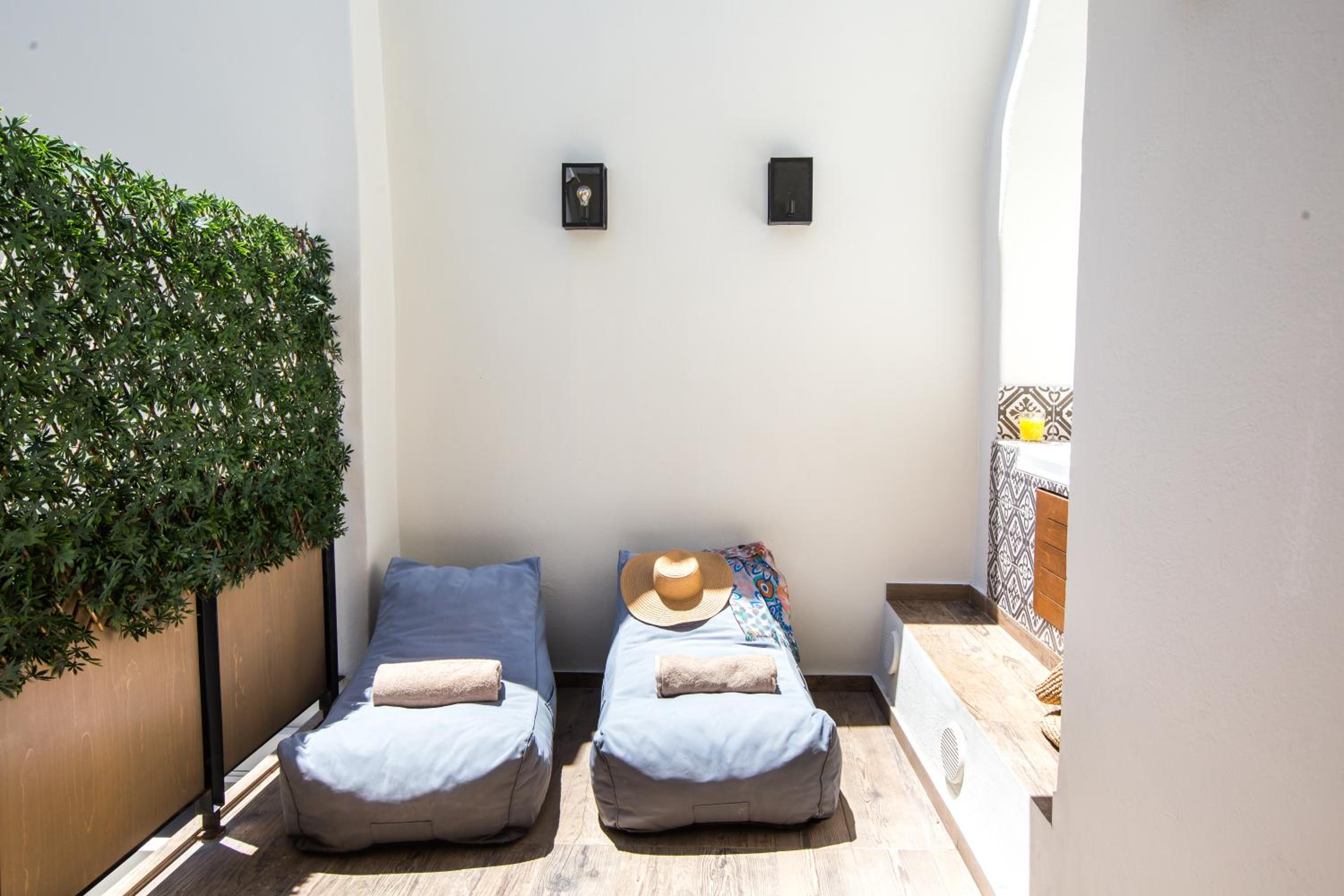 Queen Suite with Spa Bath
