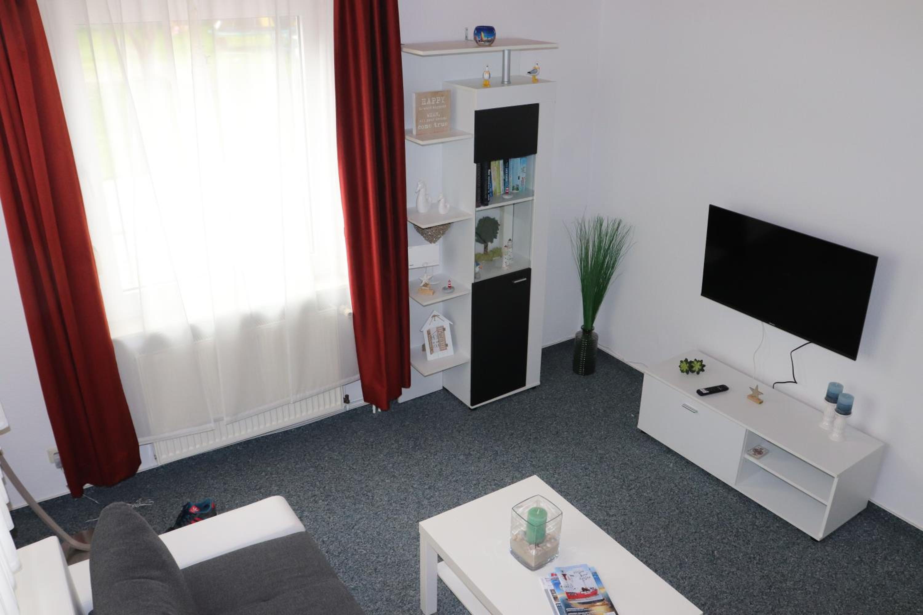 One-Bedroom Apartment photo 3