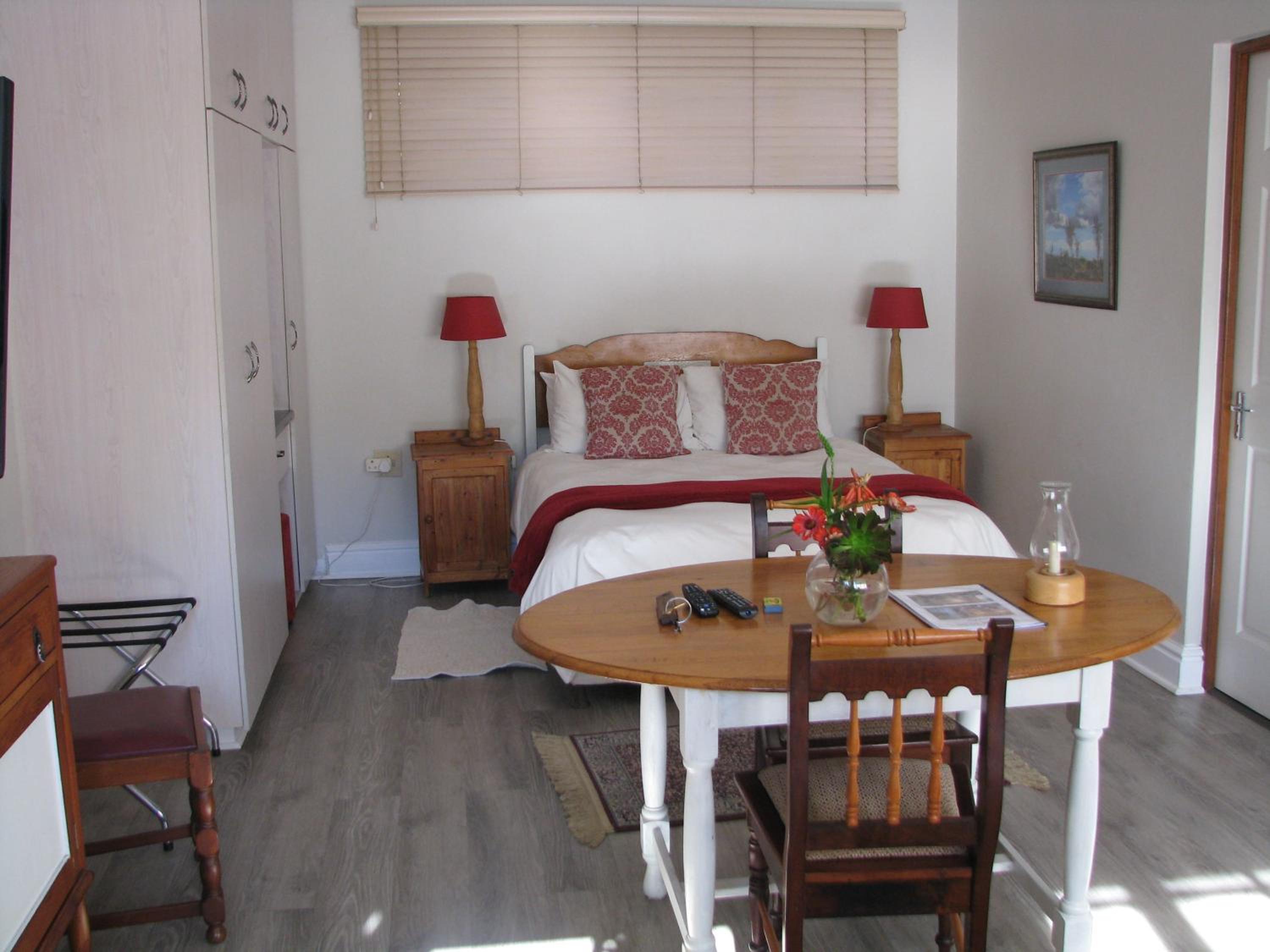 Double Room with Private Bathroom photo 3