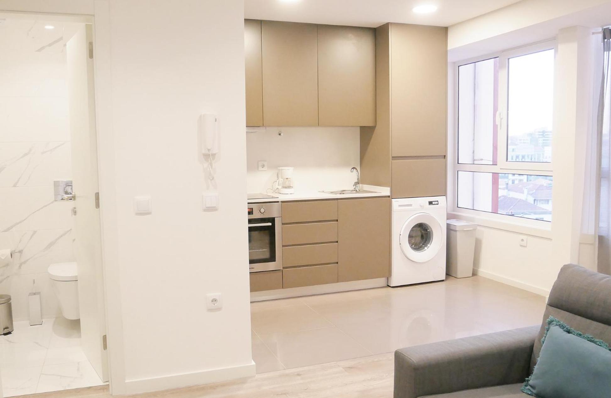 Three-Bedroom Apartment - Photo 13