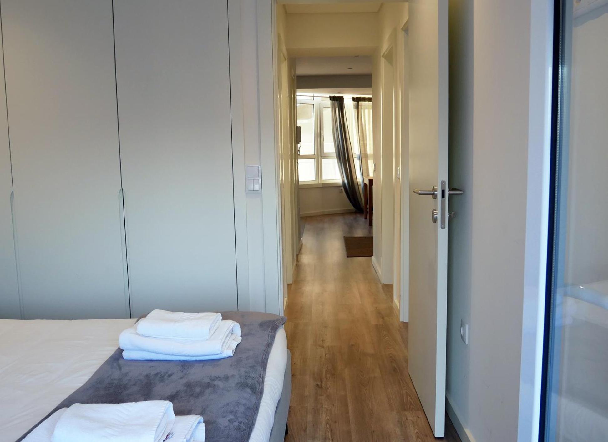 Three-Bedroom Apartment - Photo 19
