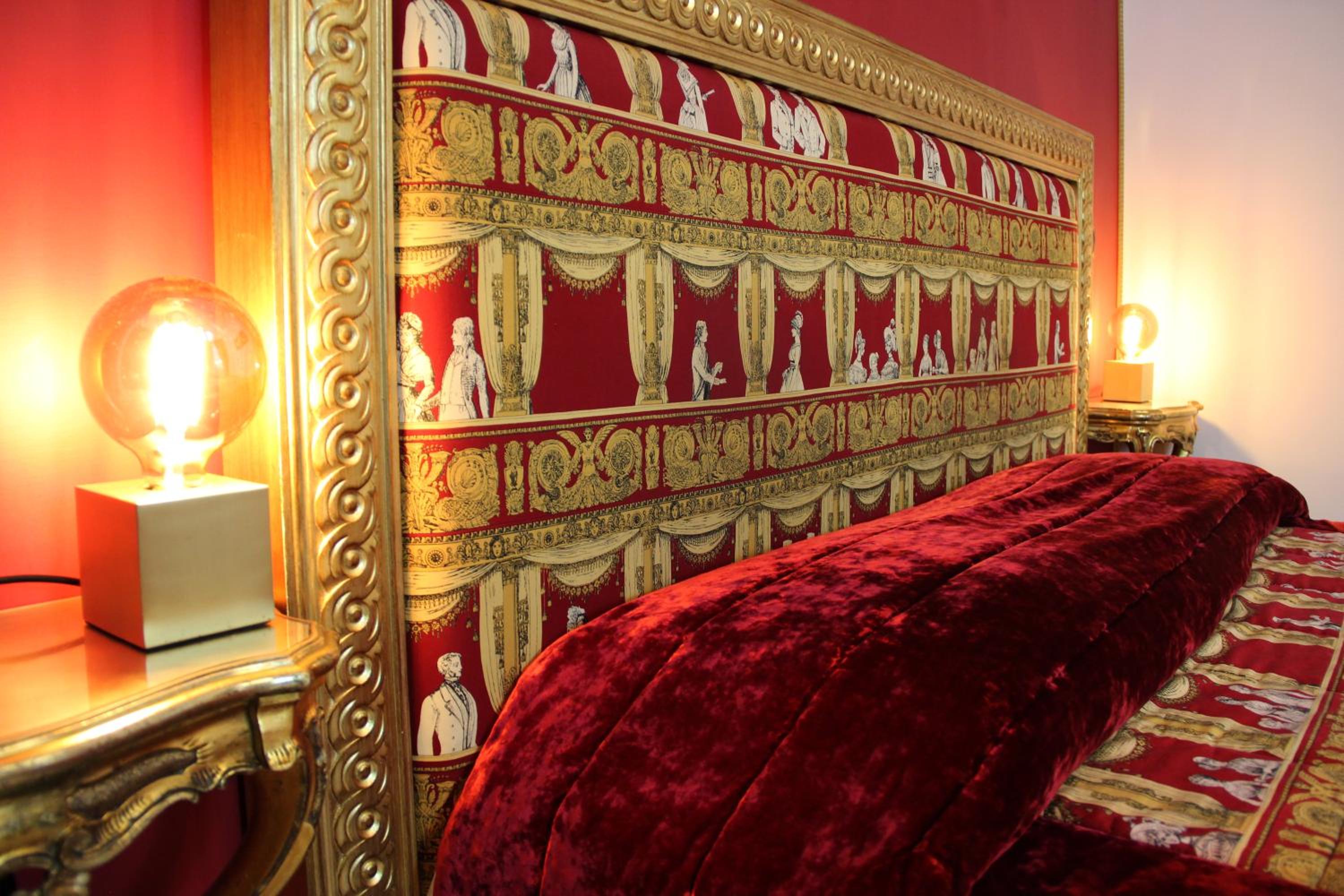 Deluxe Suite photo 3