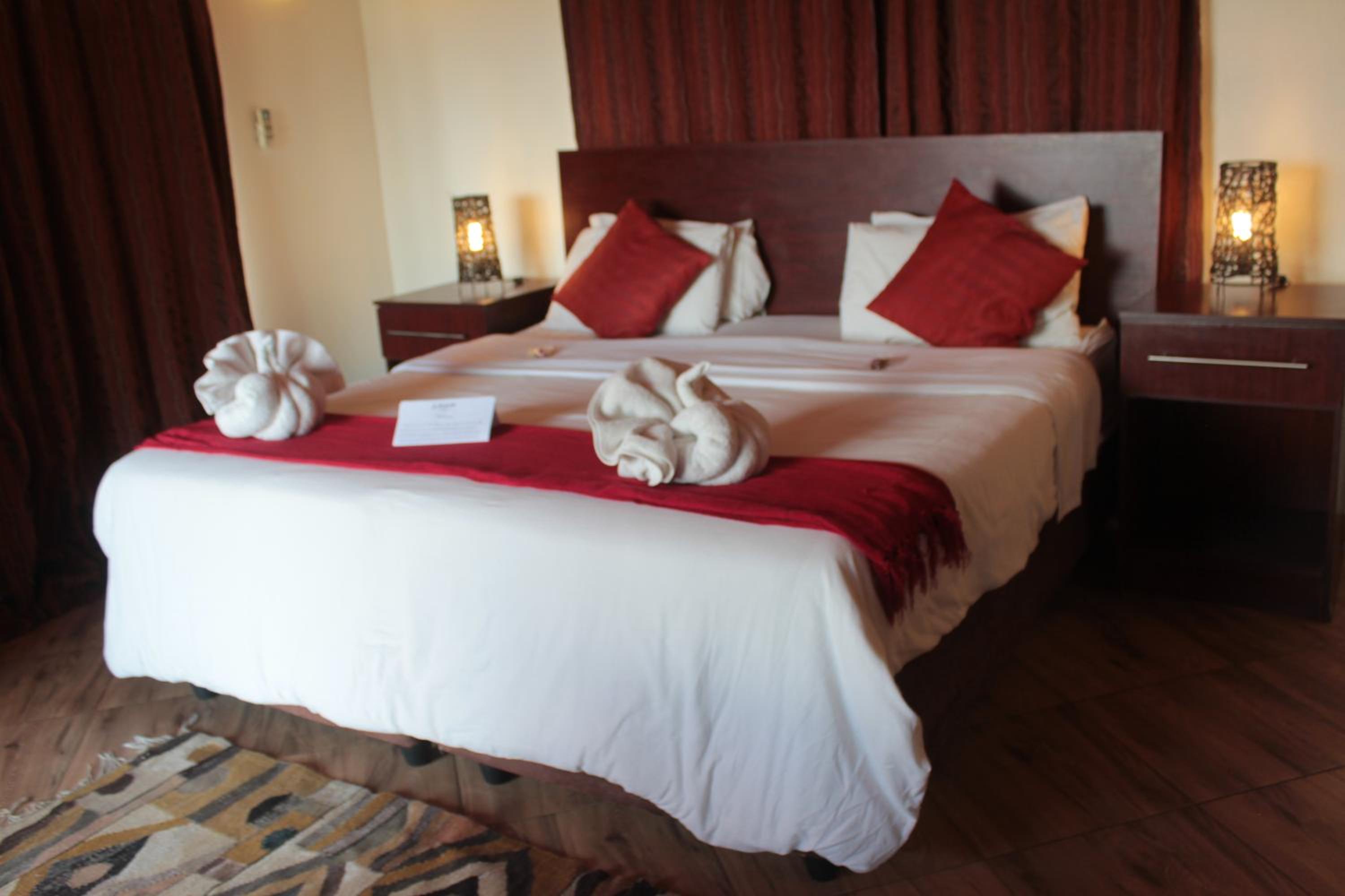 Double Room with Mountain View - Photo 1