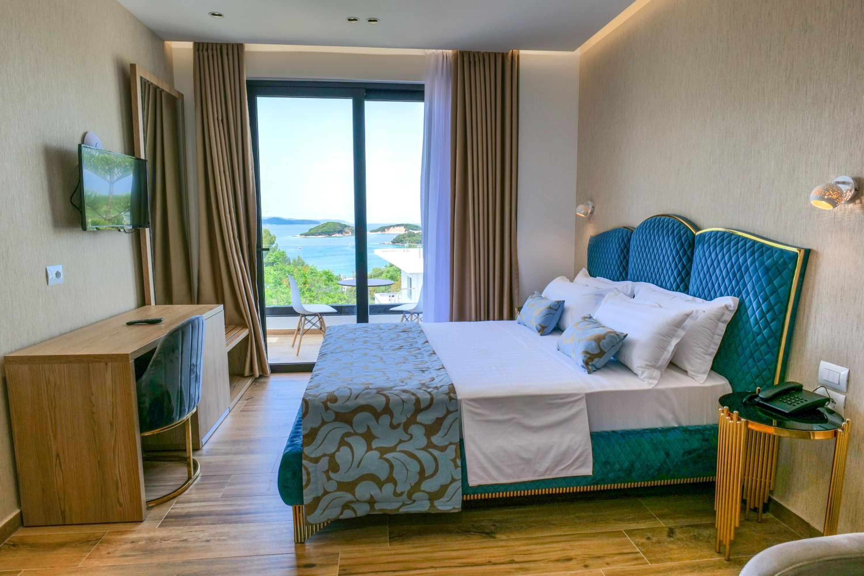 Deluxe Double Room with Sea View