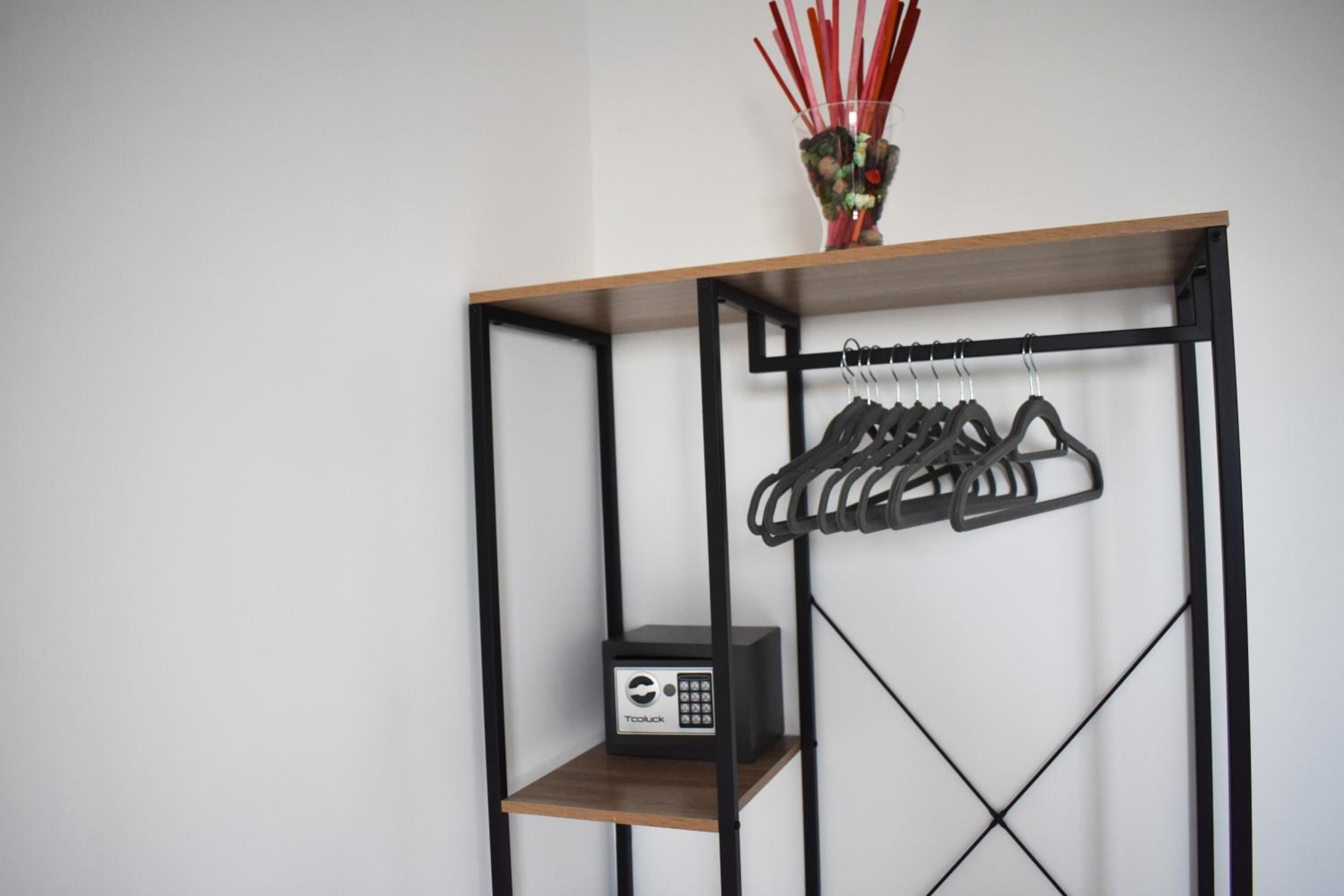 Family Room - Photo 17