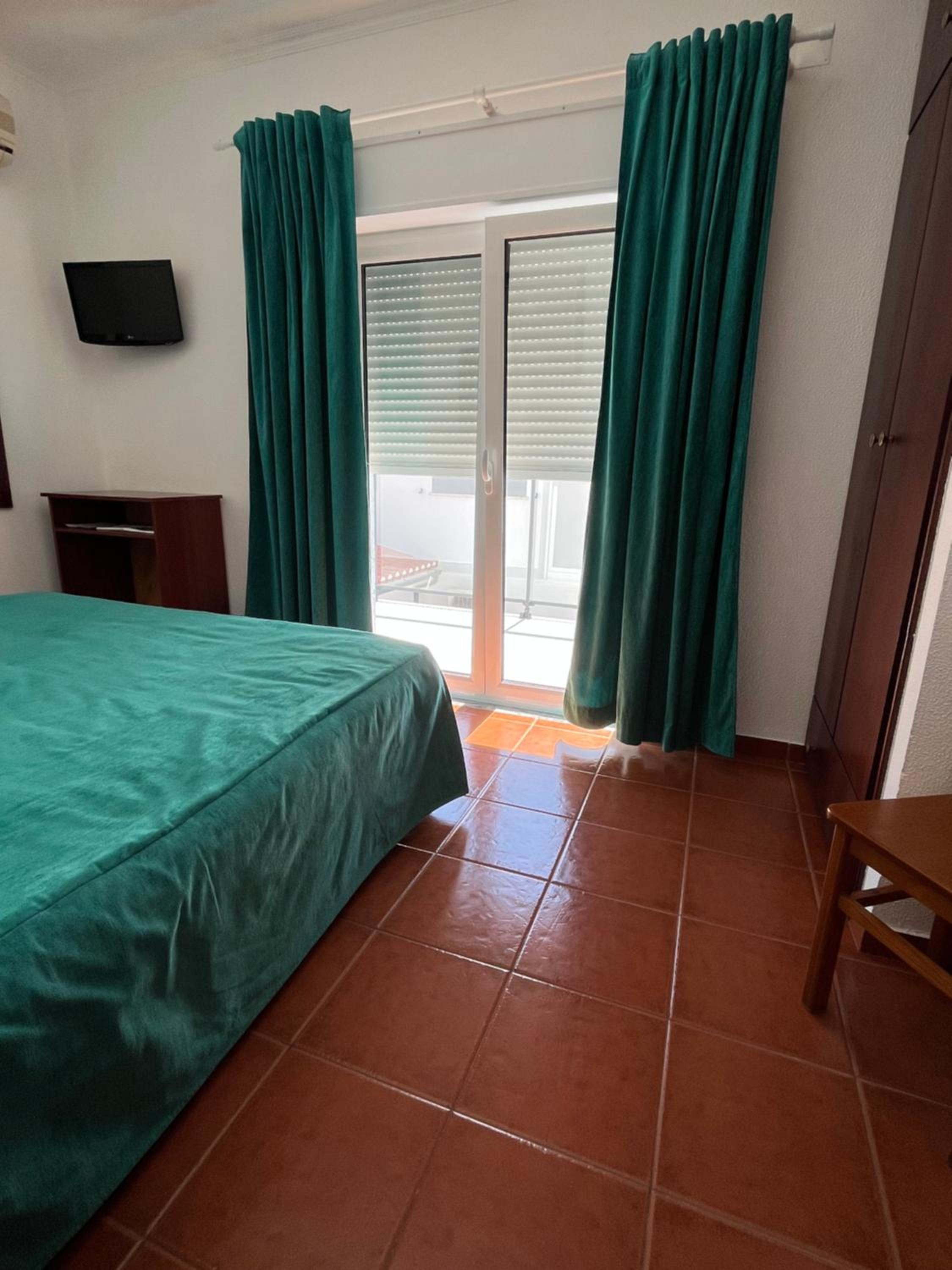 Double or Twin Room photo 2