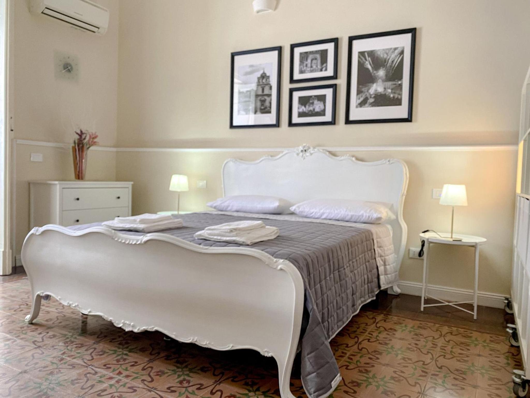 Deluxe Double Room with Extra Bed photo 1