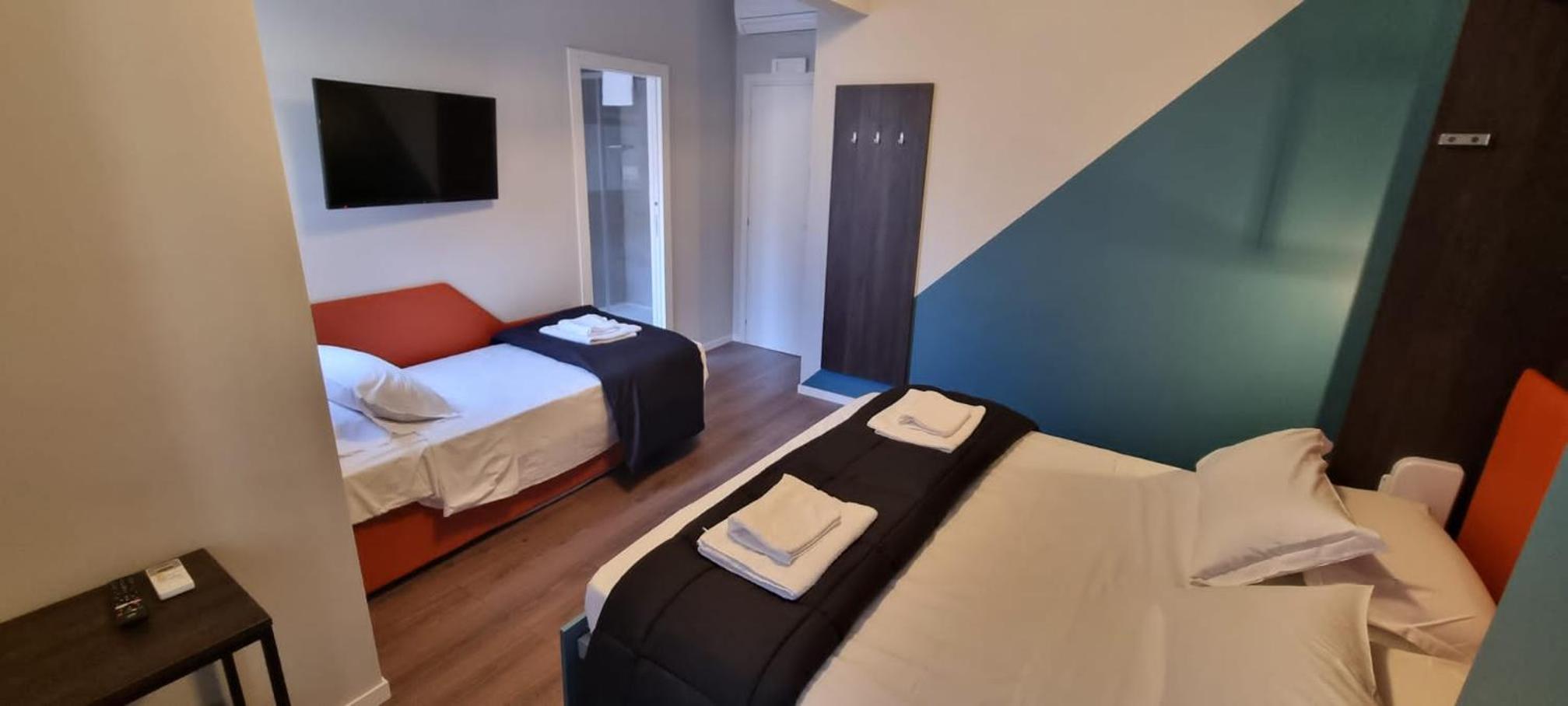 King Room with Balcony photo 2