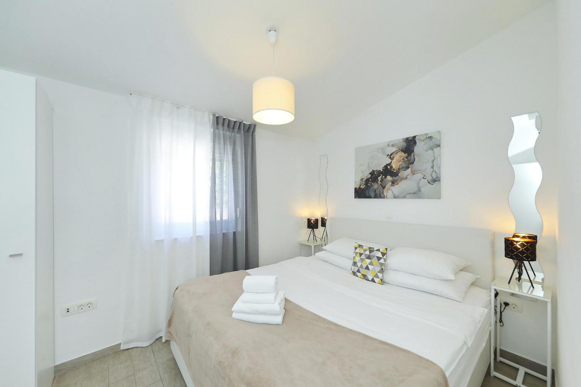 One-Bedroom Villa with Terrace