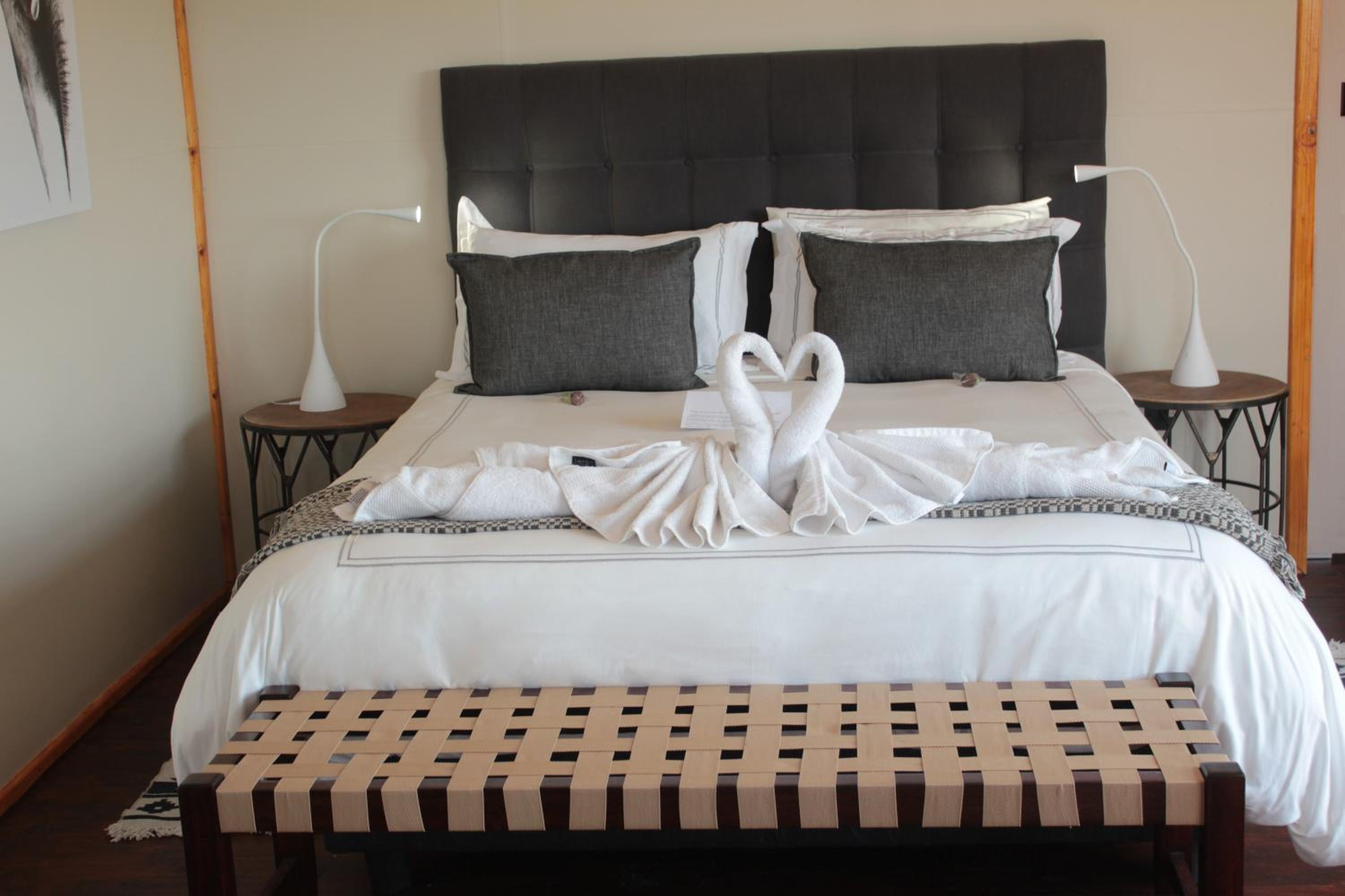 Deluxe Double Room with Balcony photo 2