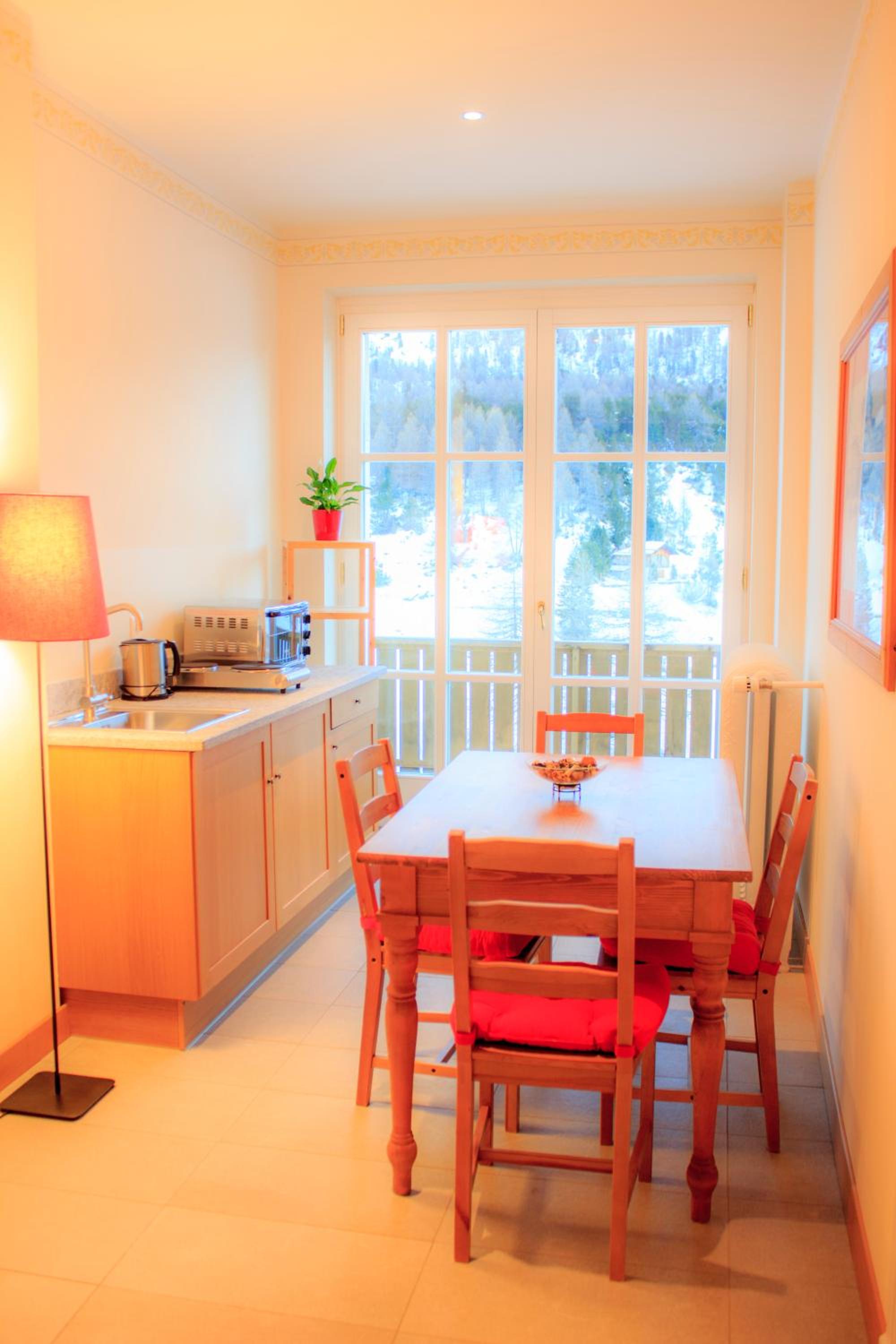 Apartment with Lake View photo 2