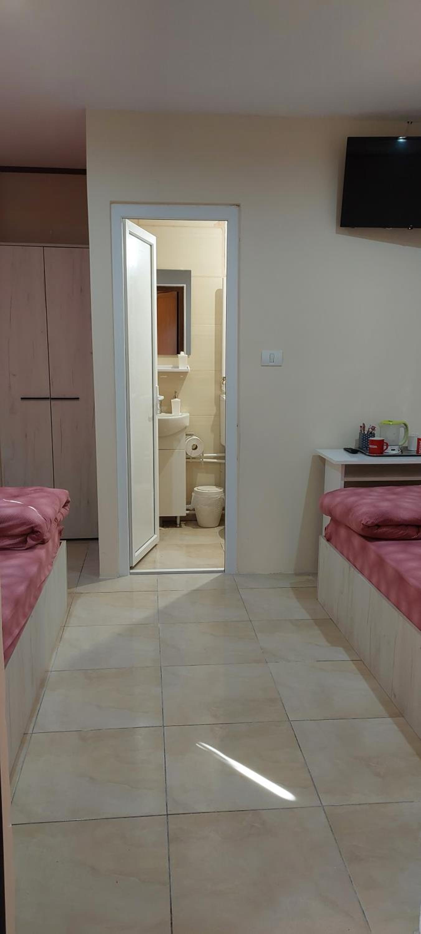 Economy Double or Twin Room - Photo 2