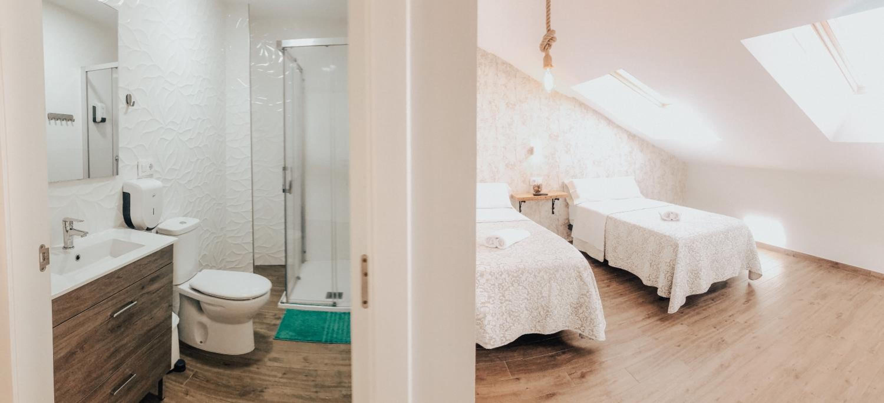 Habitación Doble con Baño Privado