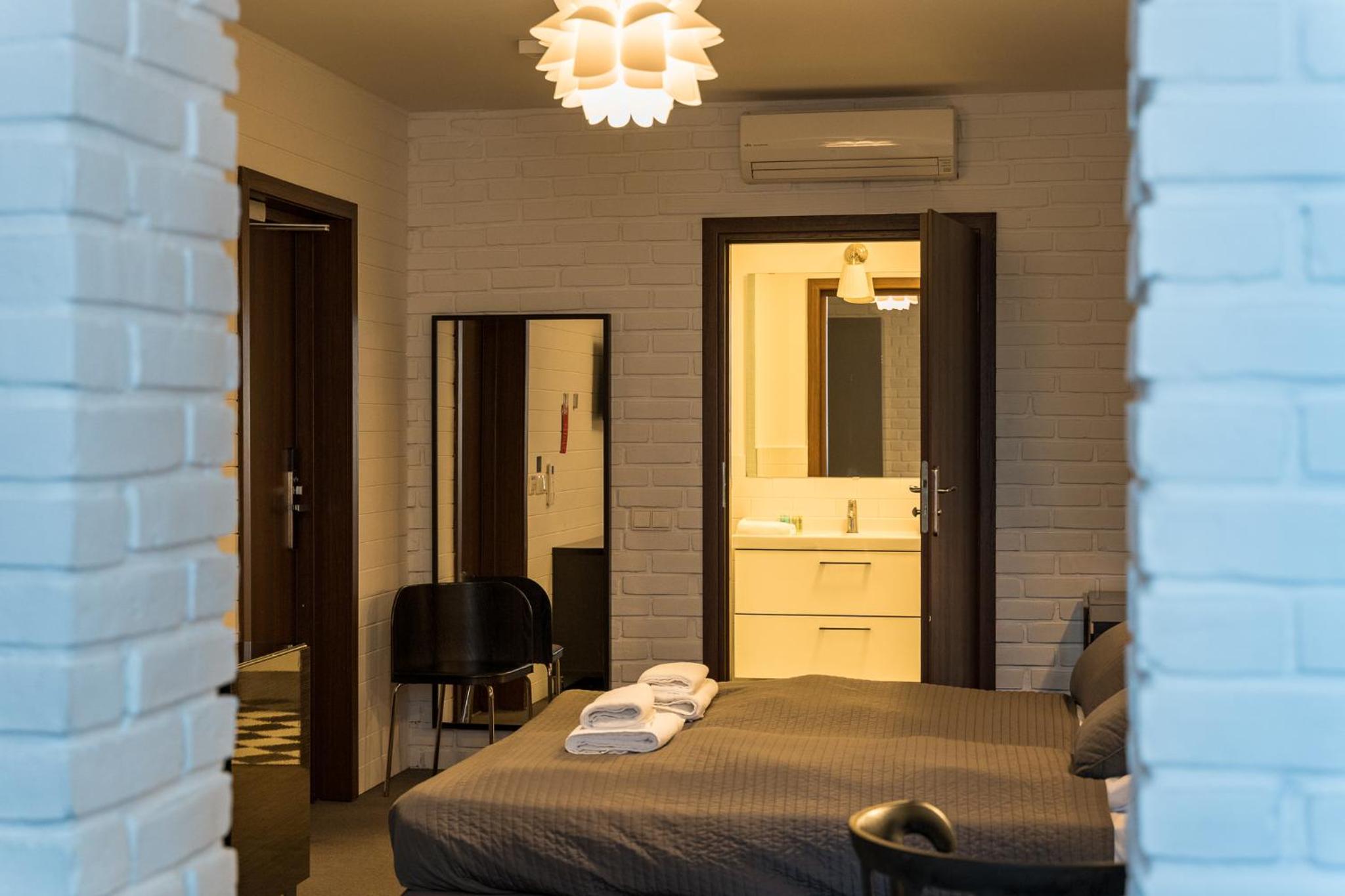 Double or Twin Room - Photo 2
