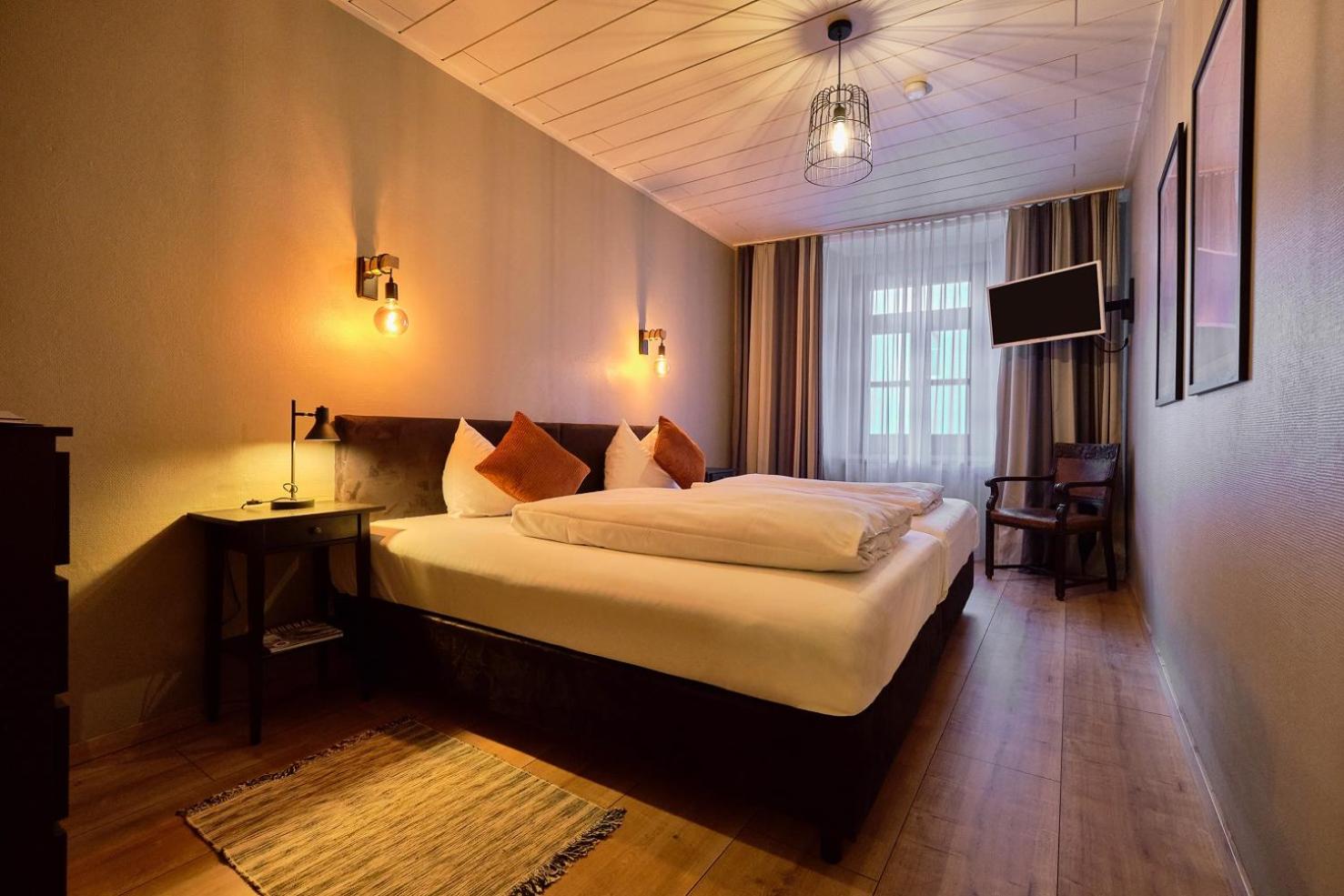 Deluxe Twin Room - Photo 8