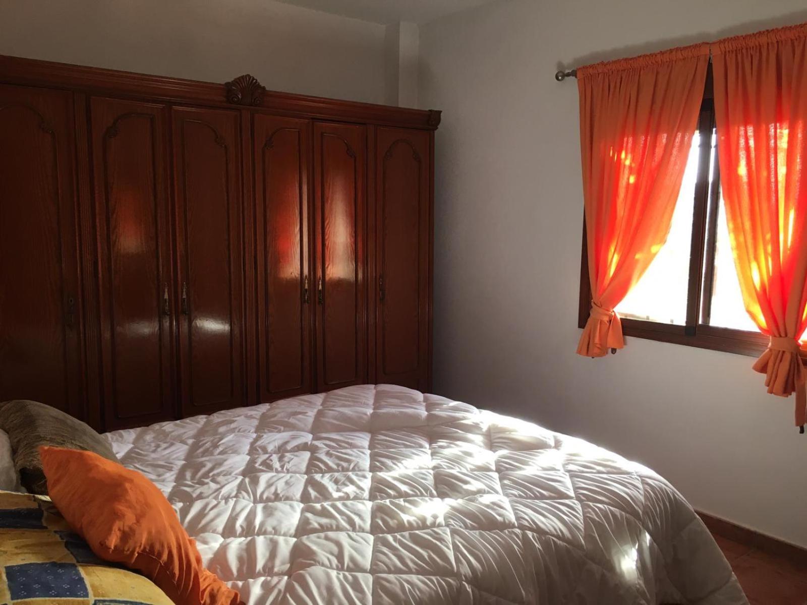 Villa de Tres Habitaciones