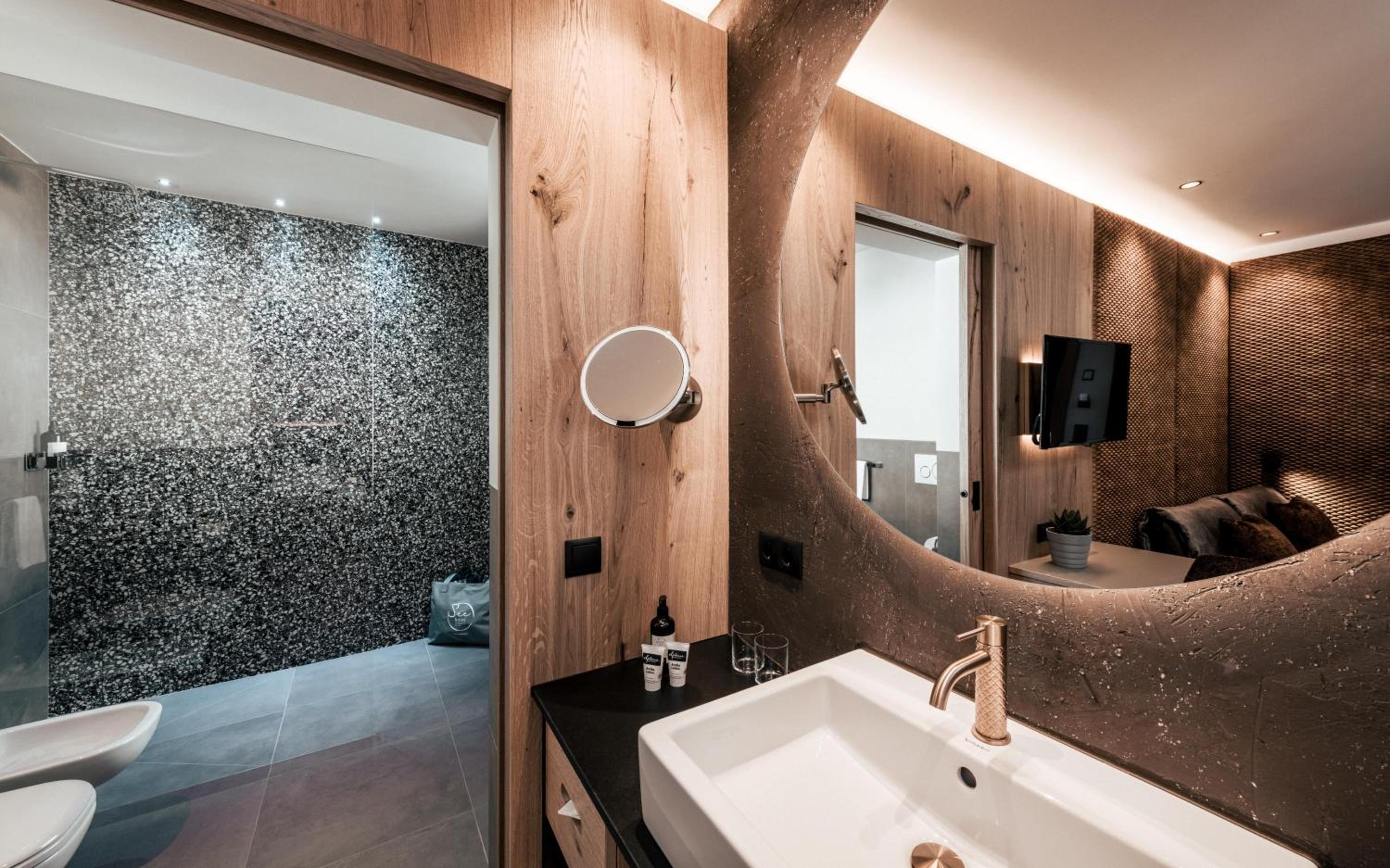 Double Room - Photo 7