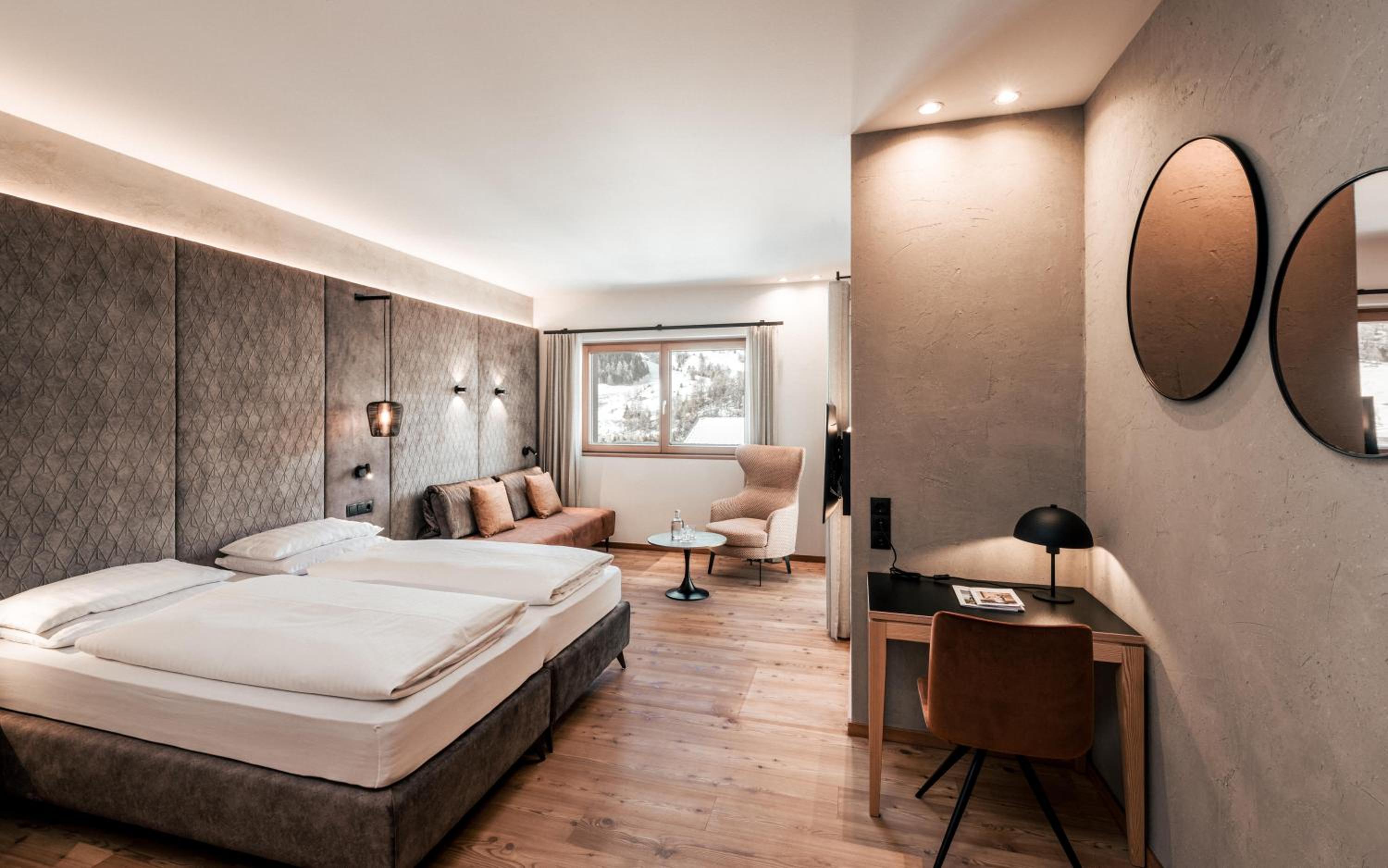 Double Room with Balcony - Photo 7