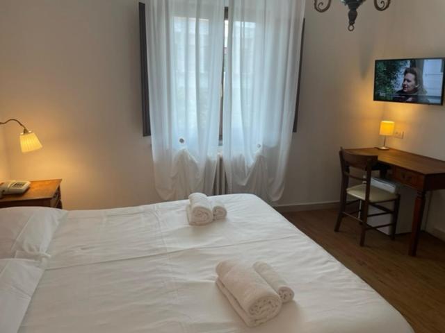 Twin Room - Photo 1