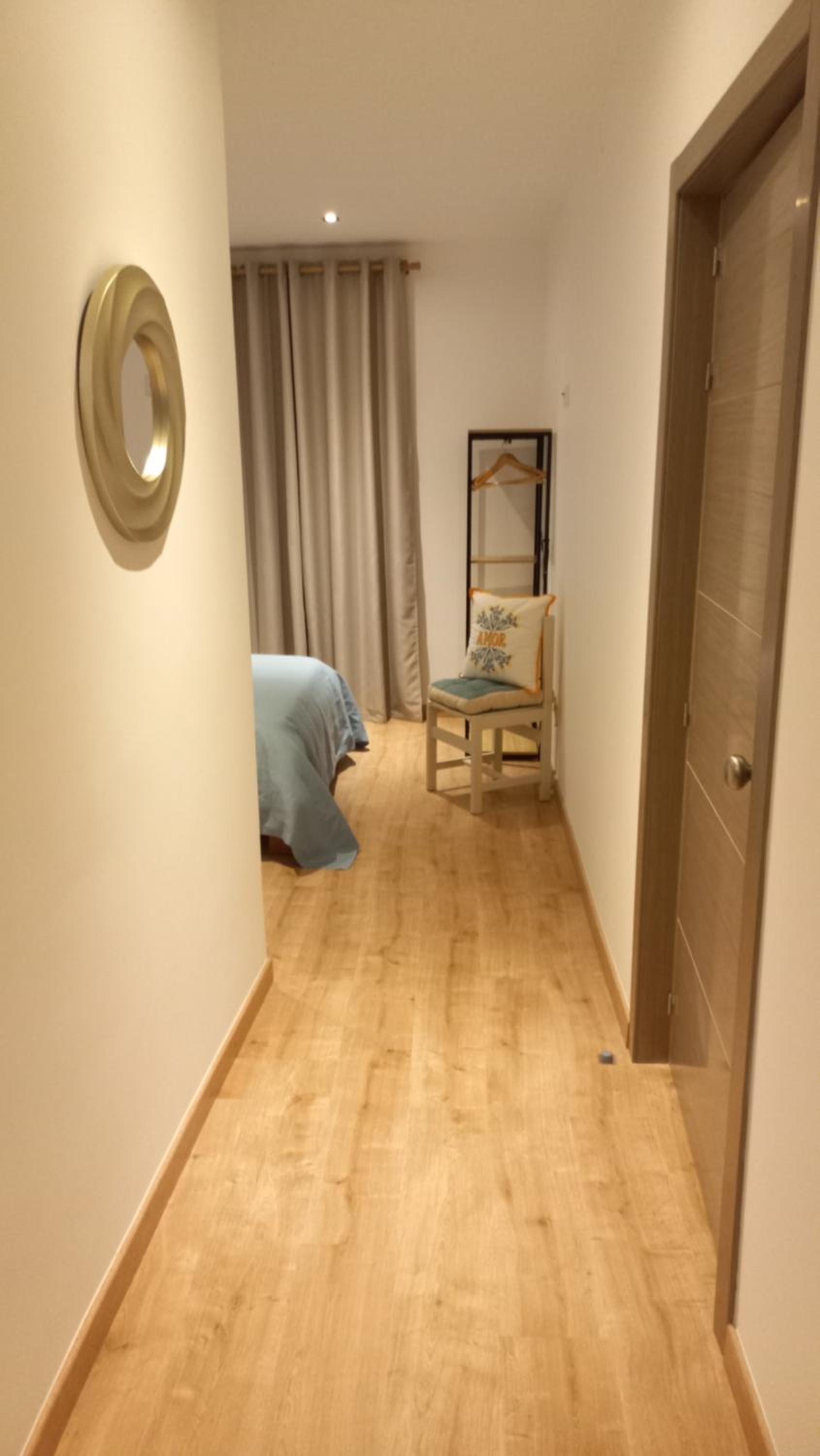 One-Bedroom House - Photo 5